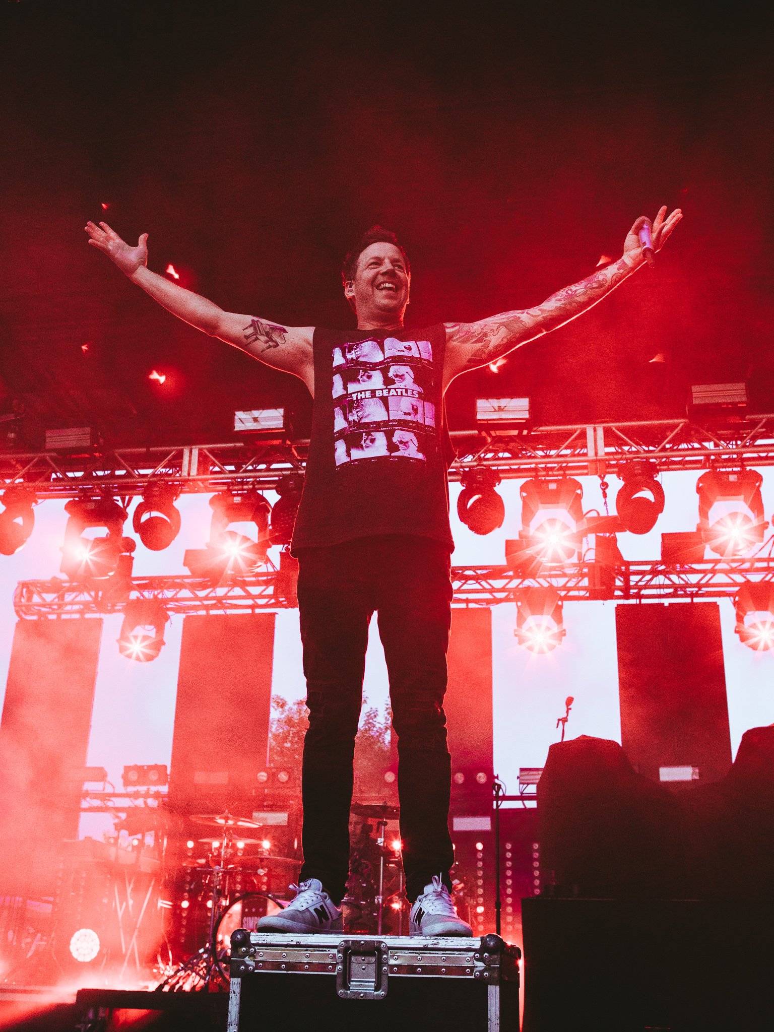  Iconic pop-punk band Simple Plan hypes up the Hot Topic stage. 