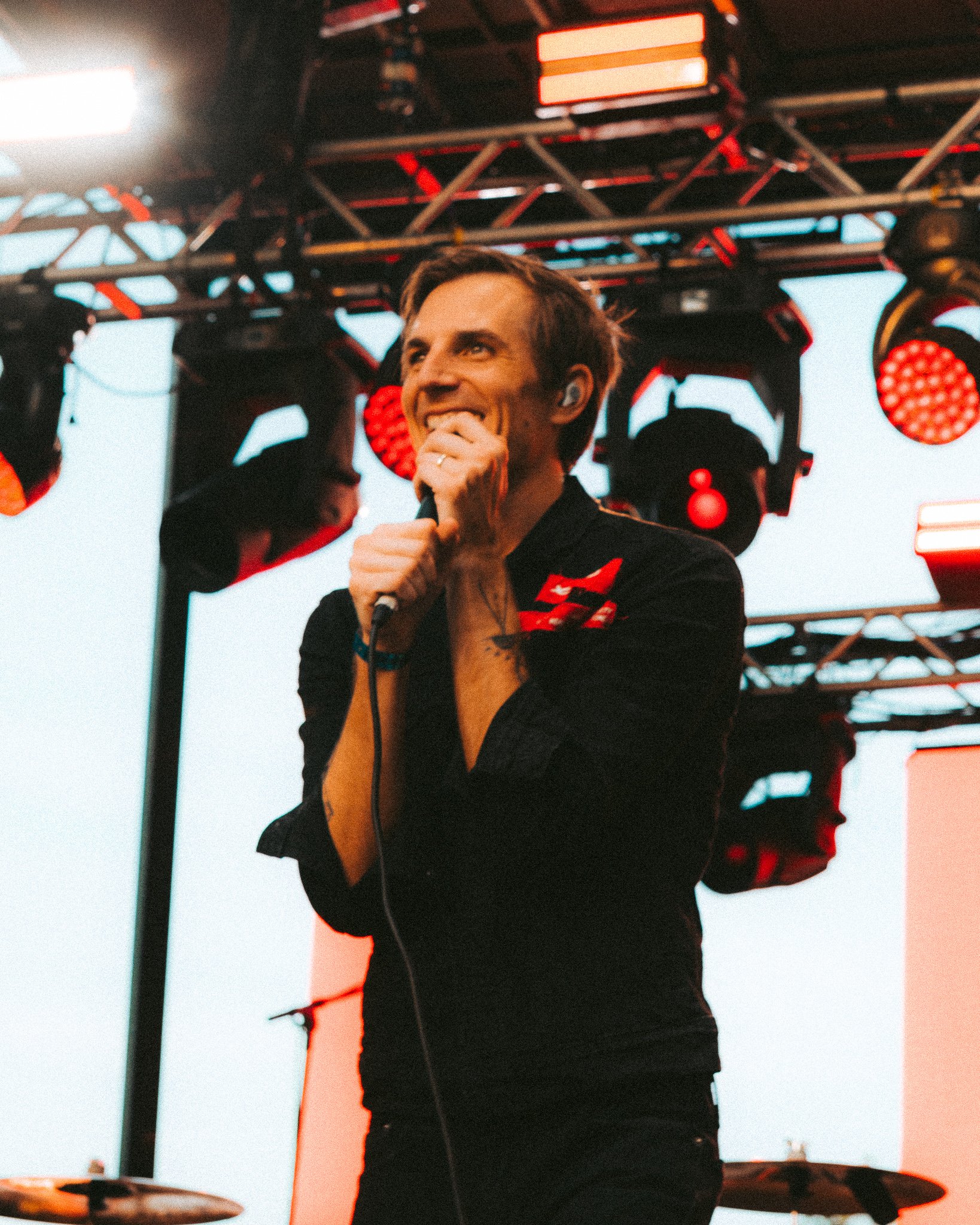  The Maine frontman John O’Callaghan takes in the festival at sunset. 