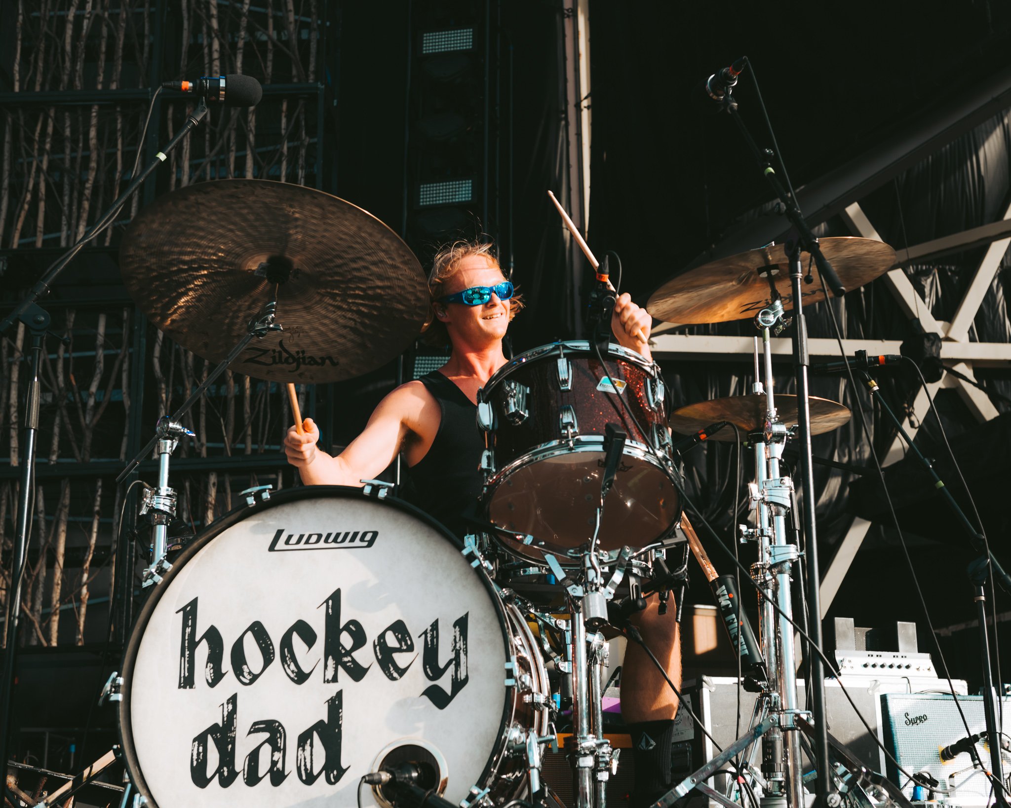  Alternative rock band Hockey Dad opens up the night. 