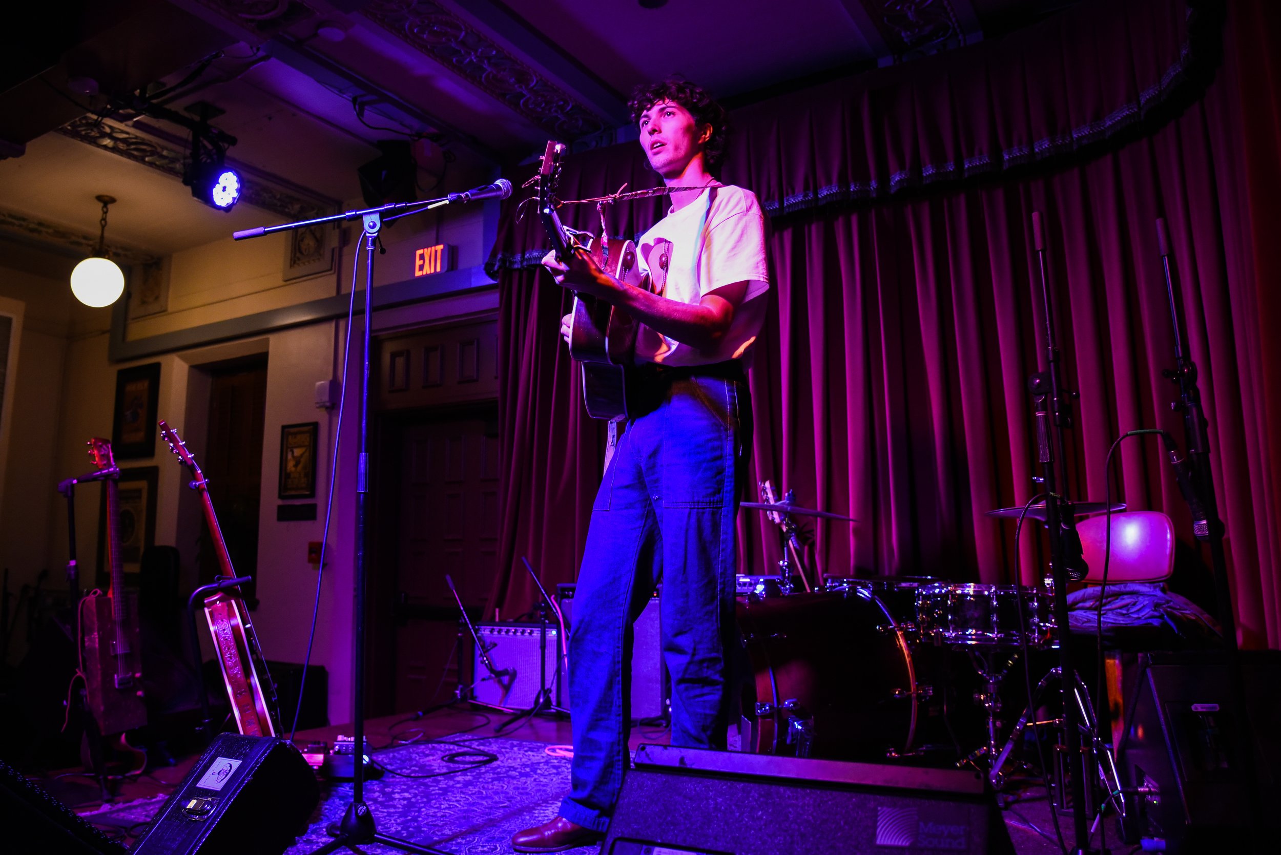  Lefty Parker opens the Afterglow Show.  Photo by Mackenzie Coleman  