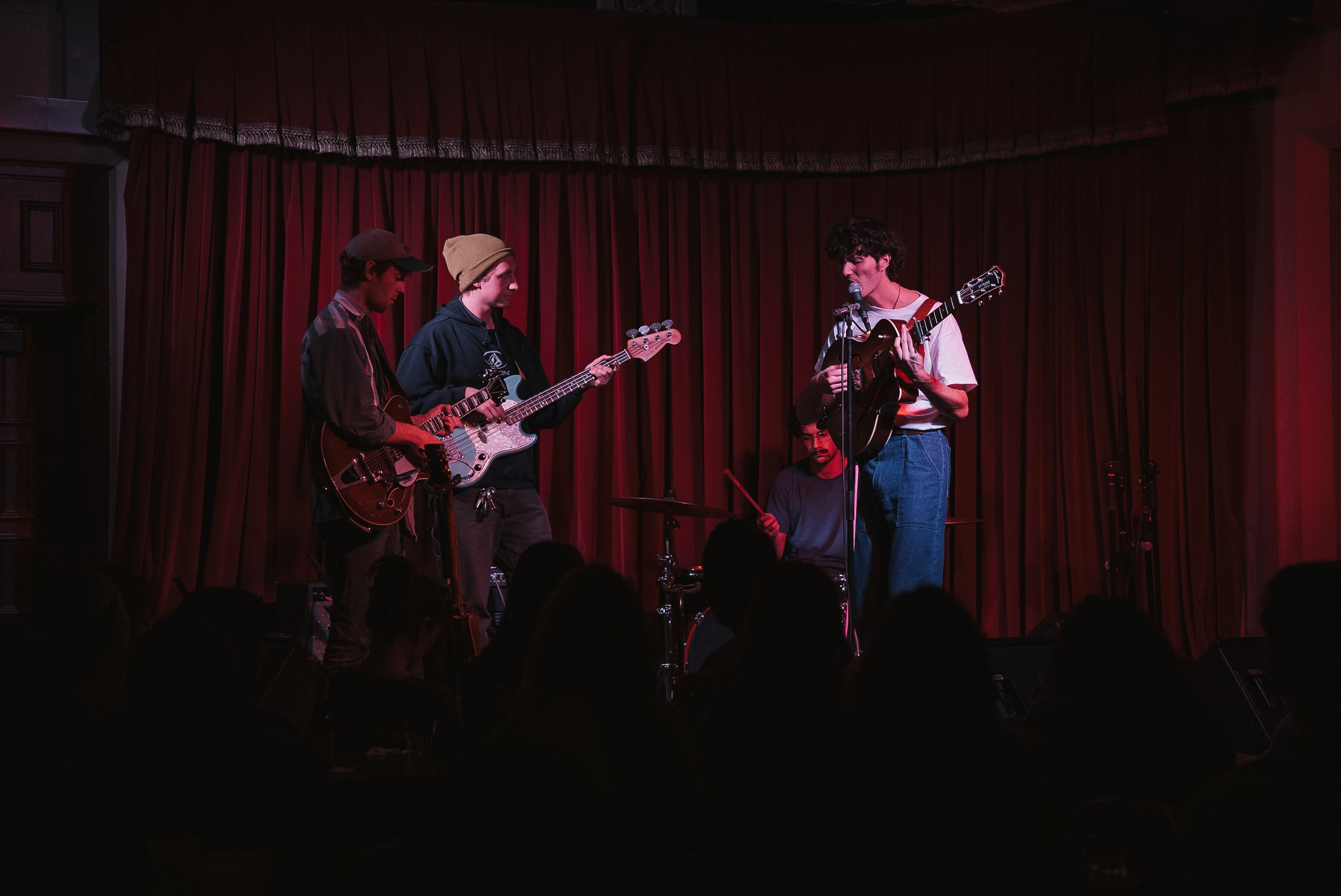  The White Soxx Band joins Lefty Parker on stage for the rest of the set.  Photo by Wayne Lim  