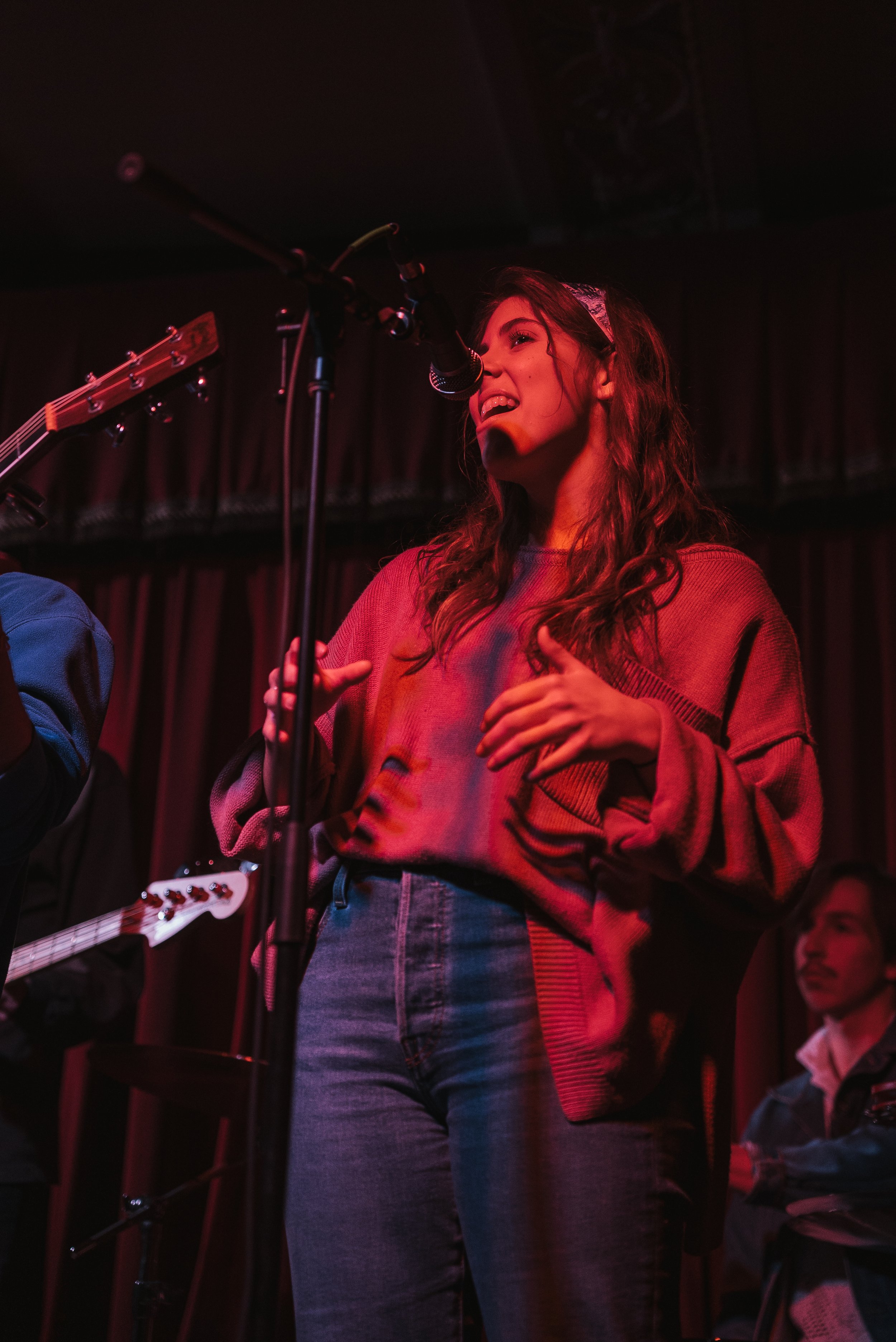  Claire Cheney harmonizes with Wednesday Kid.  Photo by Wayne Lim  