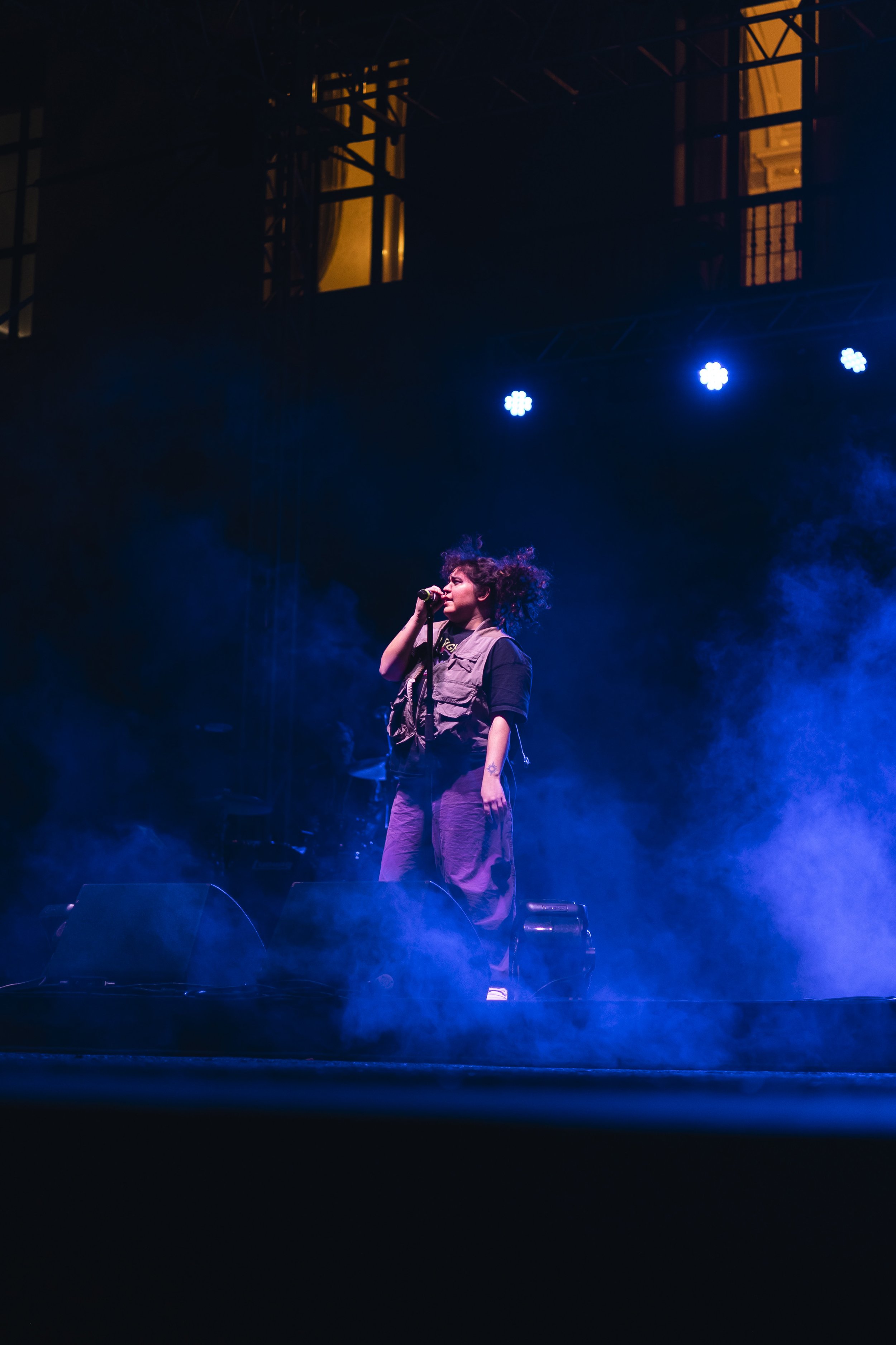  Remi Wolf performs energetically for students at The University of Texas at Austin. 