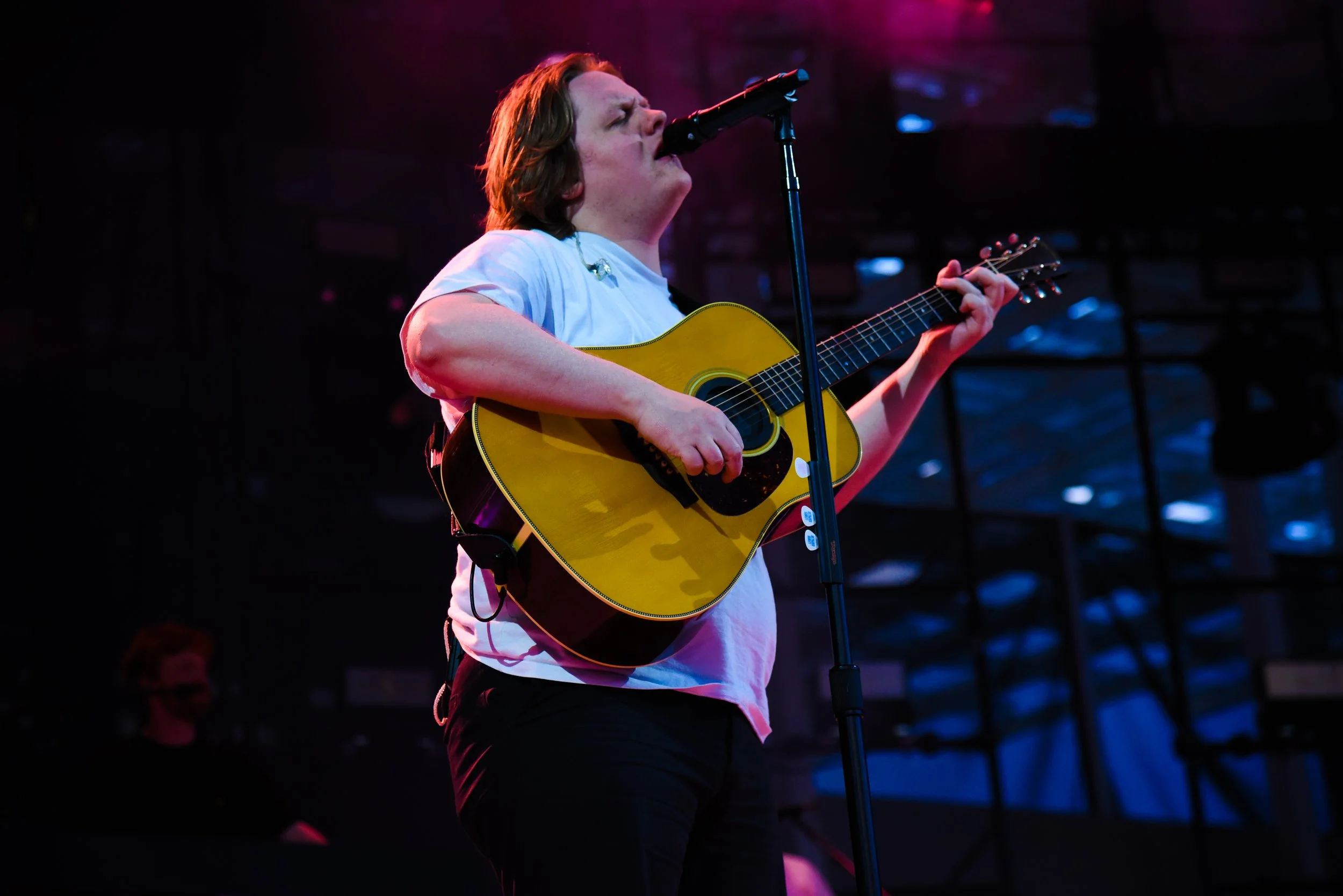 Concert Recap: Lewis Capaldi at Moody Amphitheater