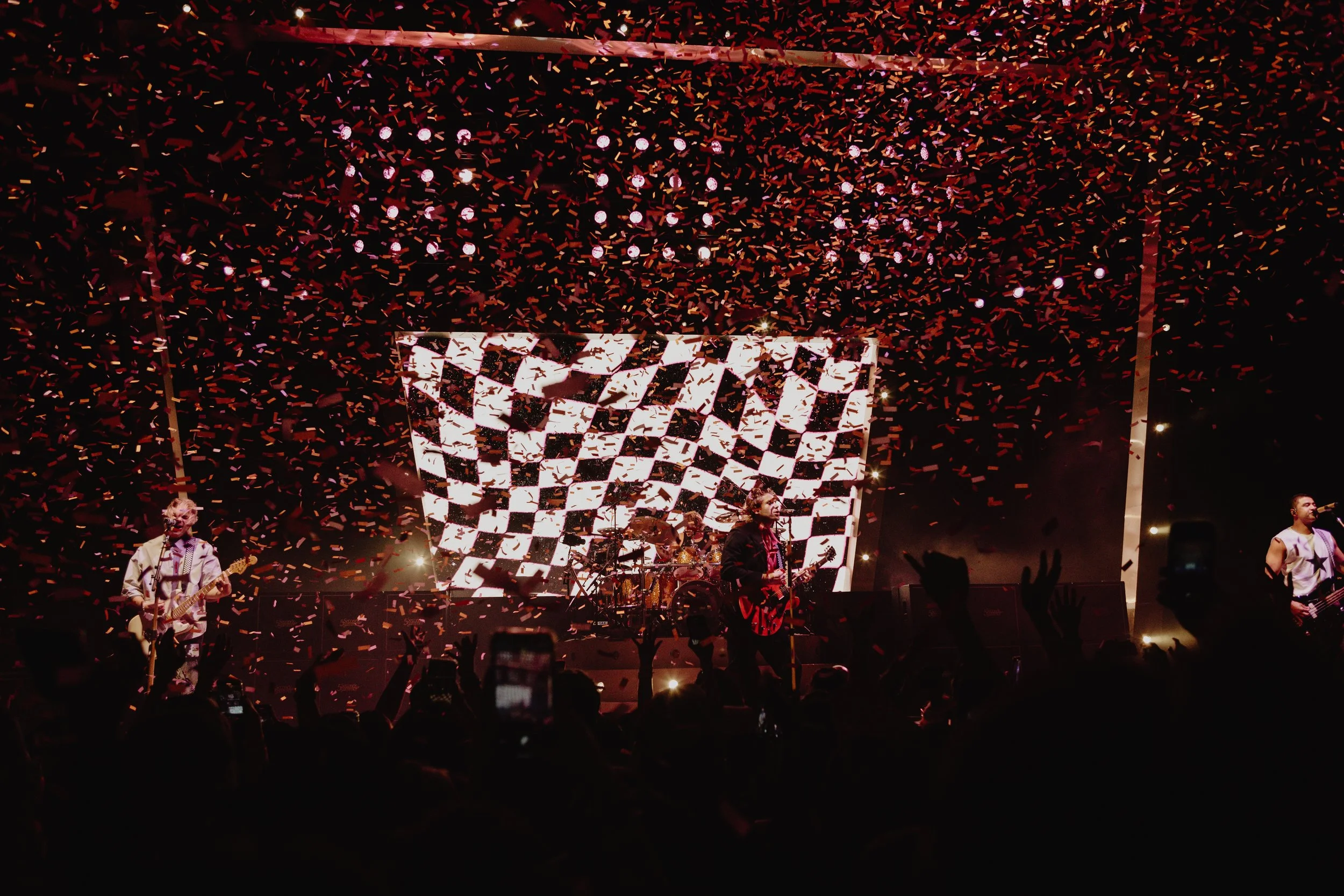 Concert Recap: 5 Seconds of Summer at the Cynthia Woods Mitchell Pavilion