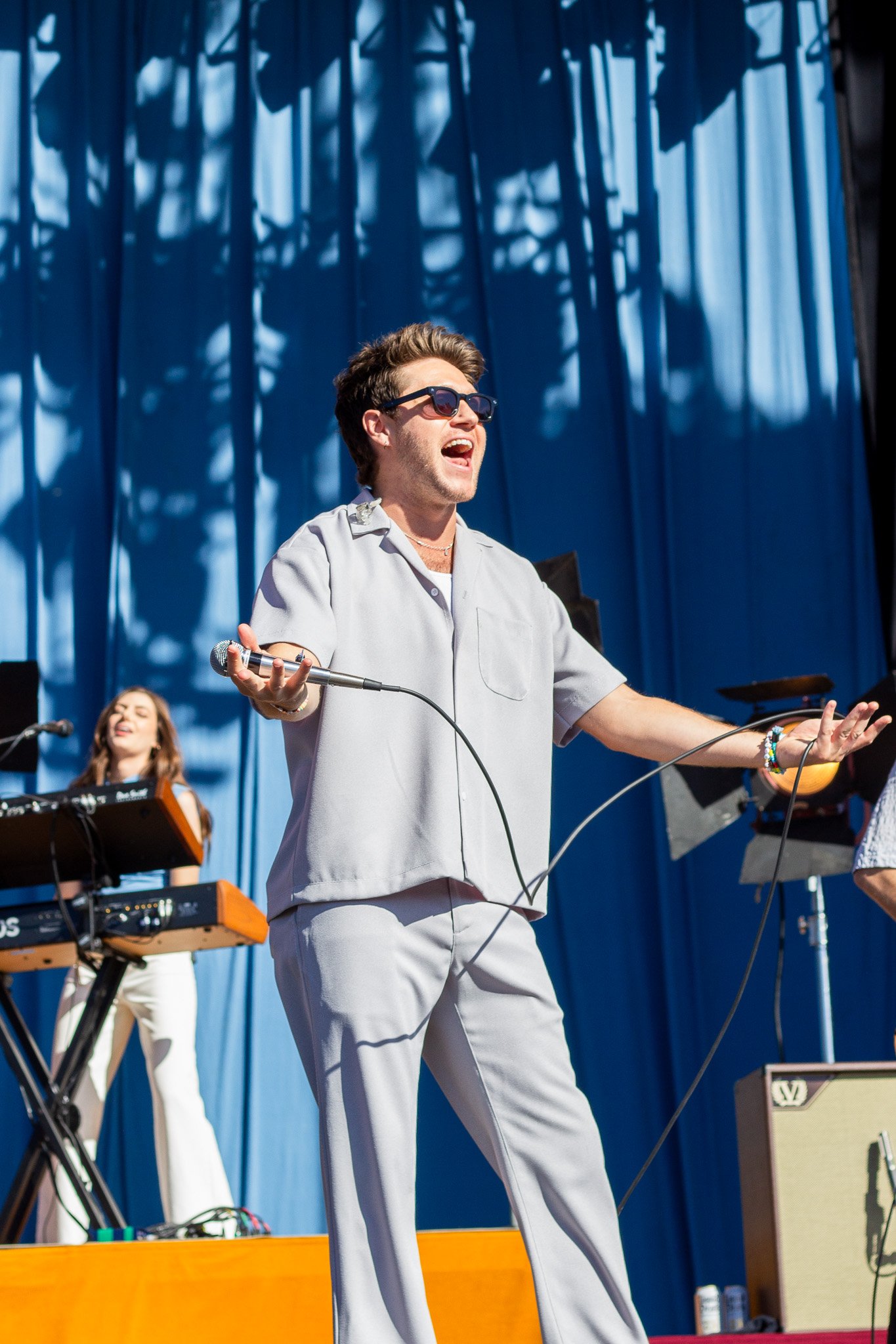  Niall Horan exudes joy as he performs on the American Express stage. 