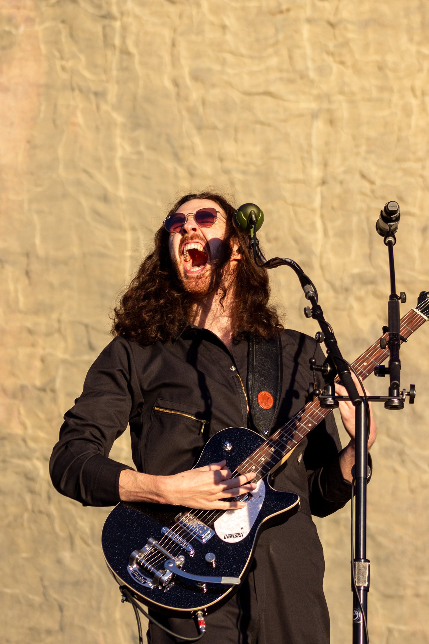  Hozier brings powerful vocals and poignant lyrics to the American Express stage. 