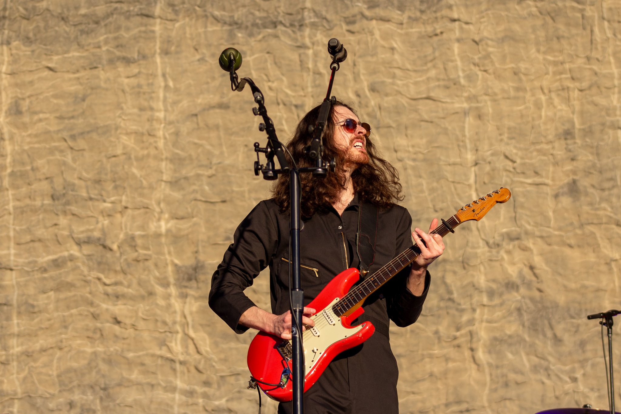  Hozier brings powerful vocals and poignant lyrics to the American Express stage. 