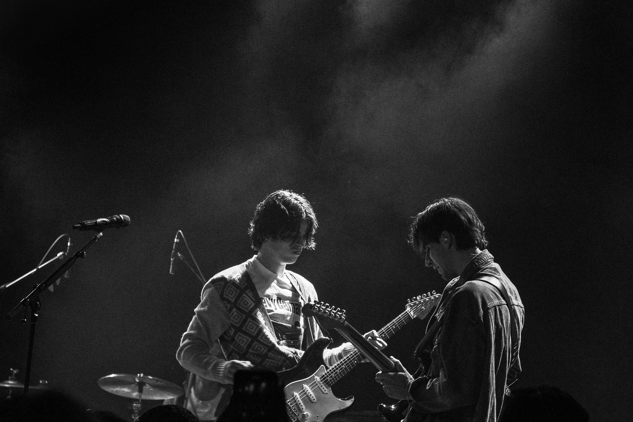  Aidan Bissett and Grant McManus jam out while playing “Ultraviolet” from his EP, Supernova. 