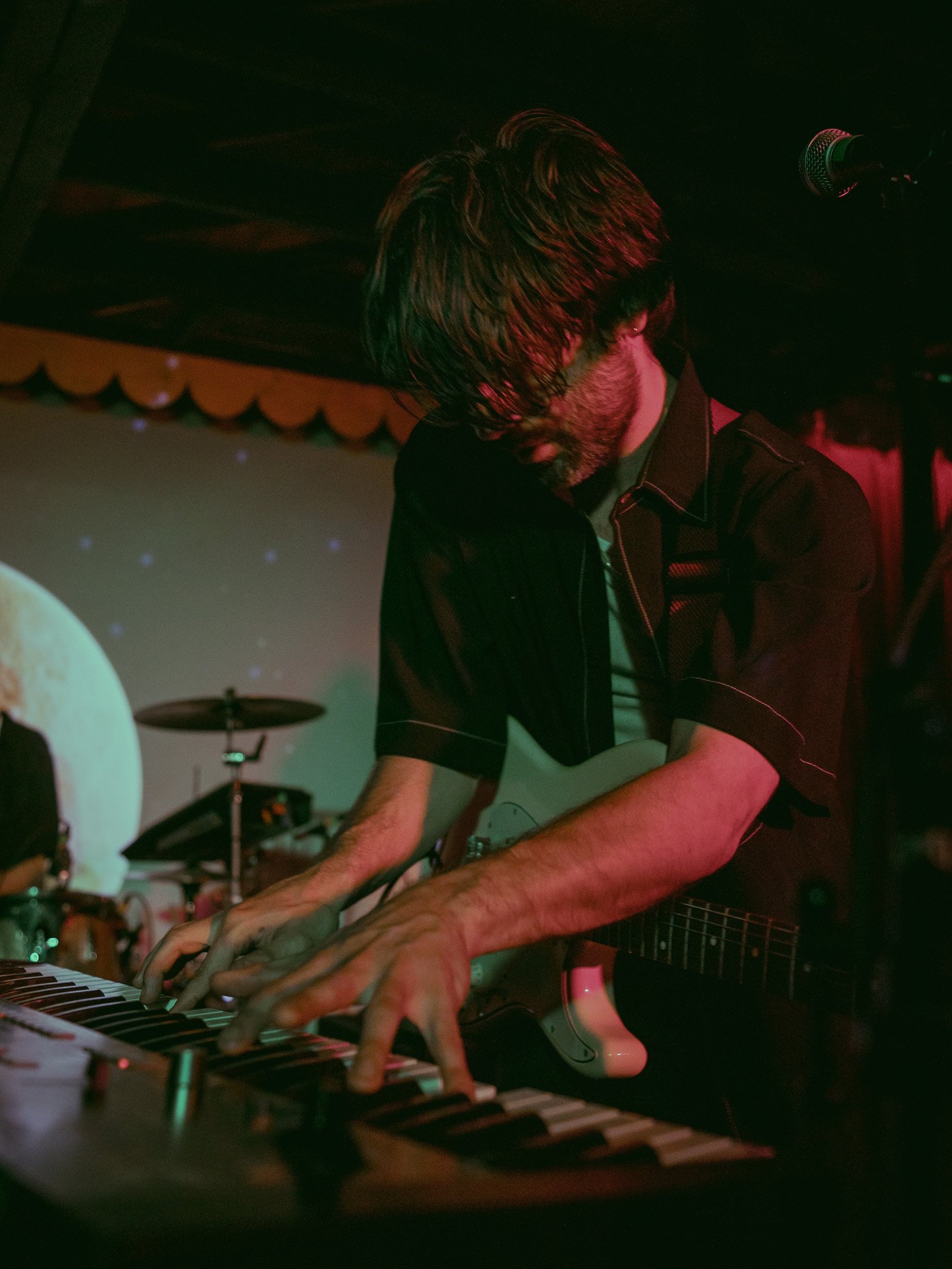  Koenig passionately plays his keyboard. 