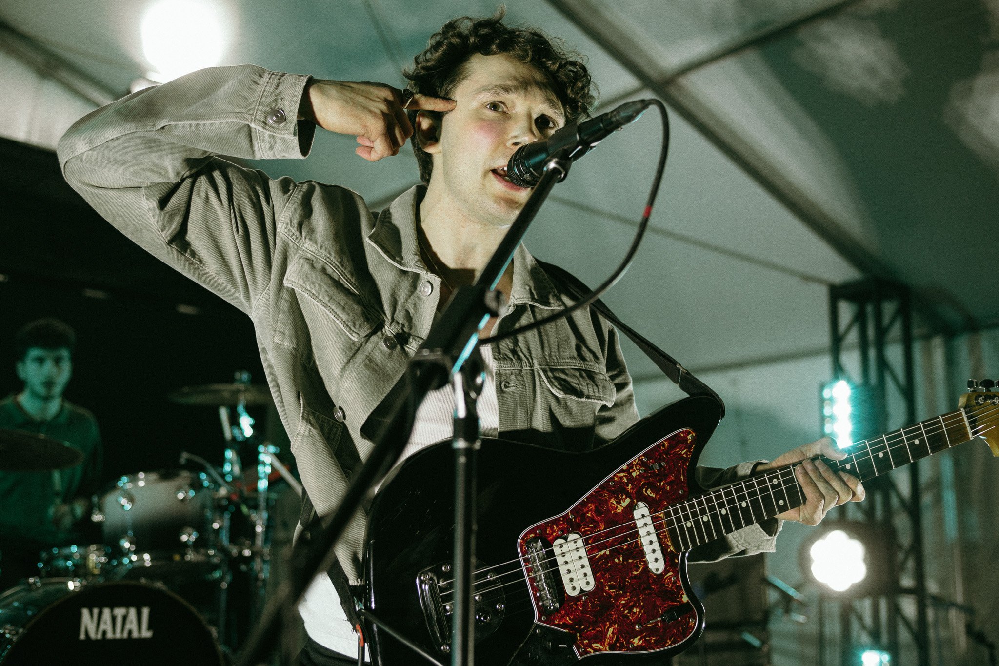  Rock band The Manatees, yielding from Southampton, UK, put on an energy-packed set at the British Music Embassy. 