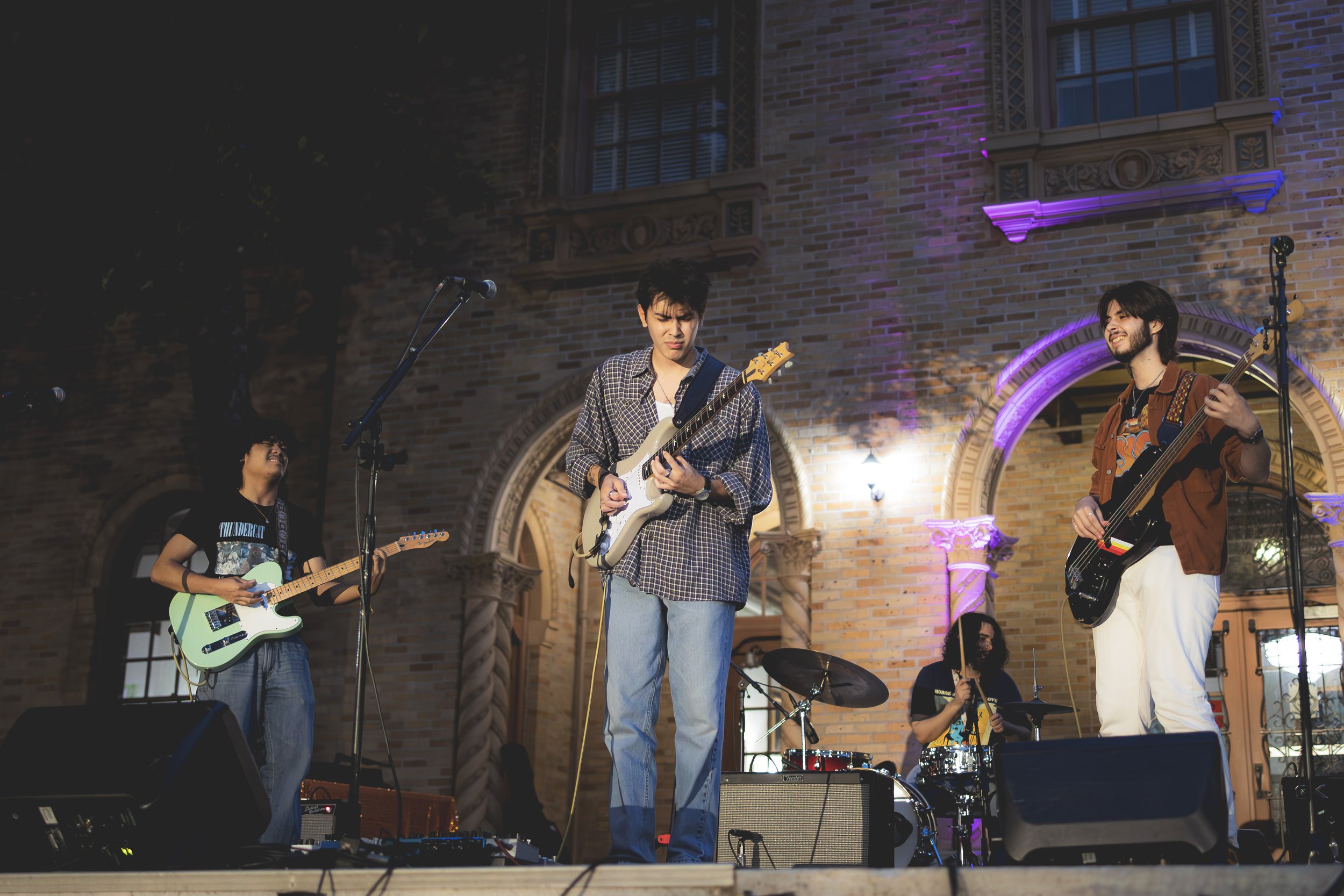  Singer and guitarist Martin Leon plays an original indie-rock song. 