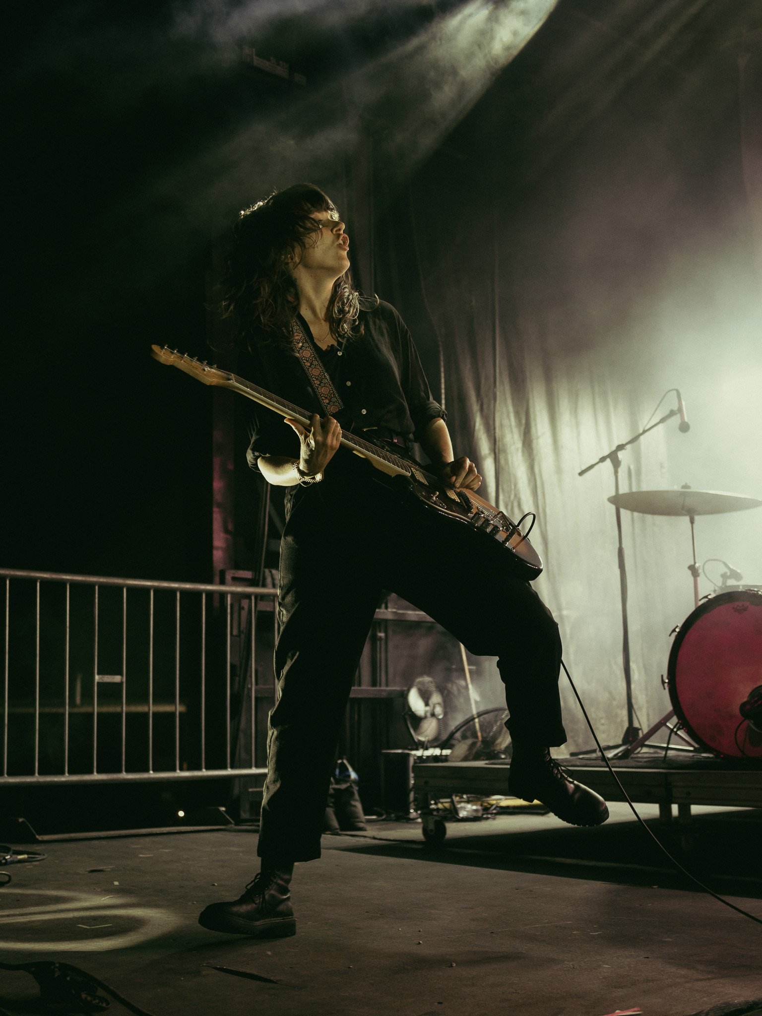  Australian icon Courtney Barnett closes out the first day of Austin Psych Fest with a powerful performance. 