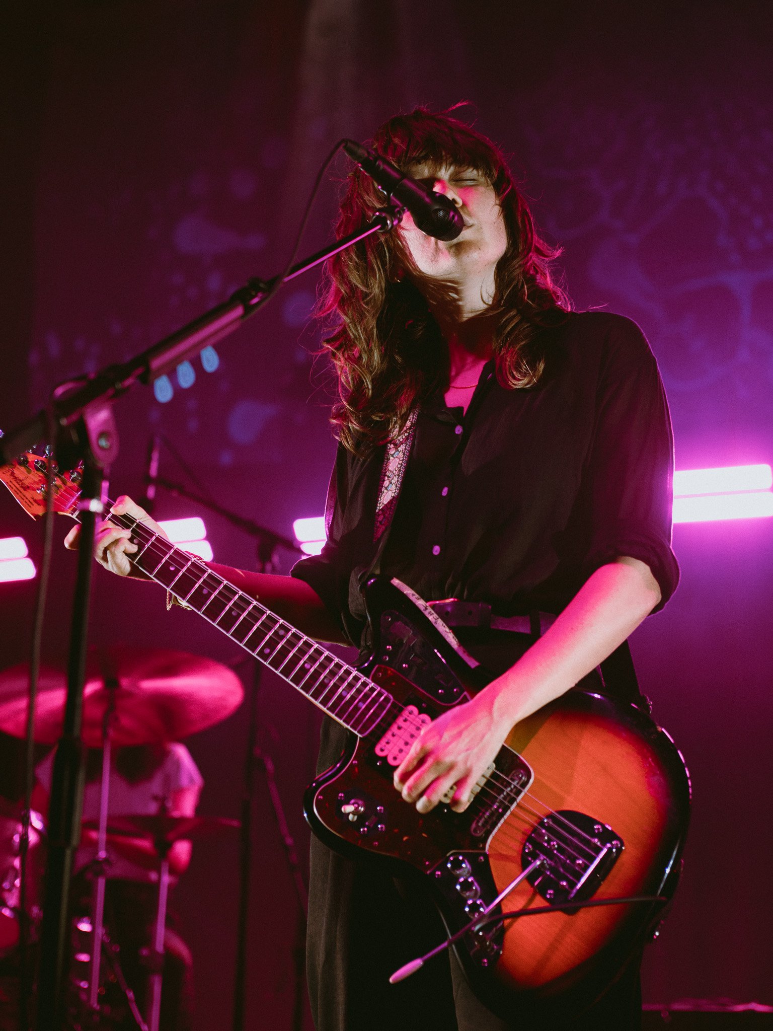  Australian icon Courtney Barnett closes out the first day of Austin Psych Fest with a powerful performance. 