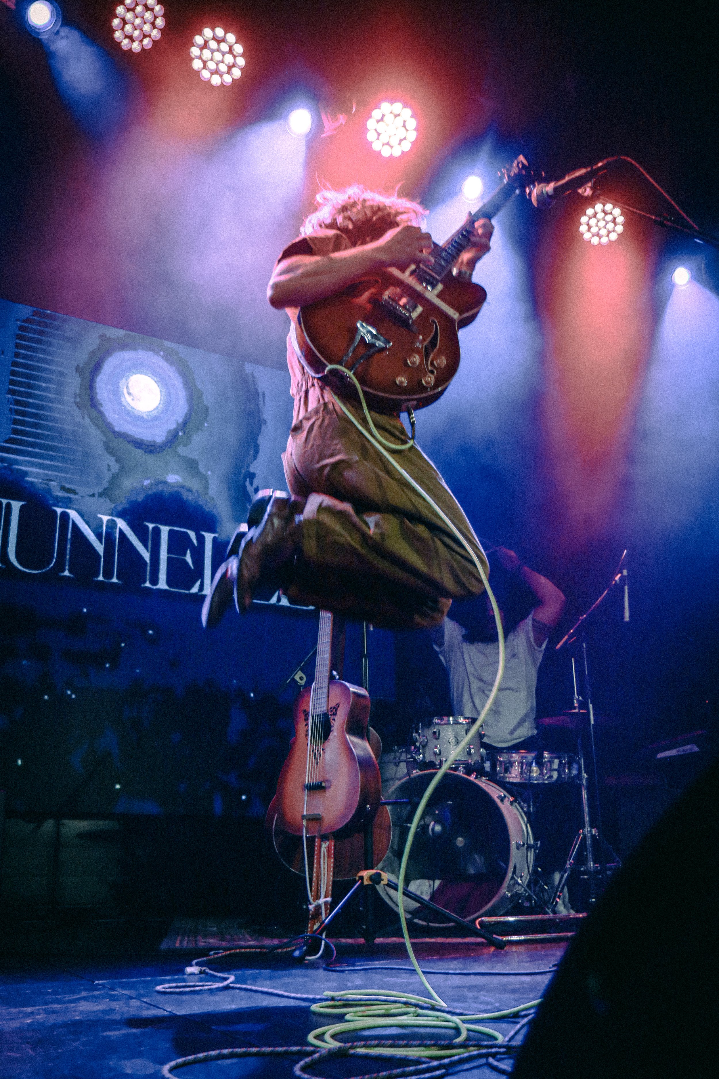  Nunnelee performs “Oak Trees” to close out his first headline tour in three years. 