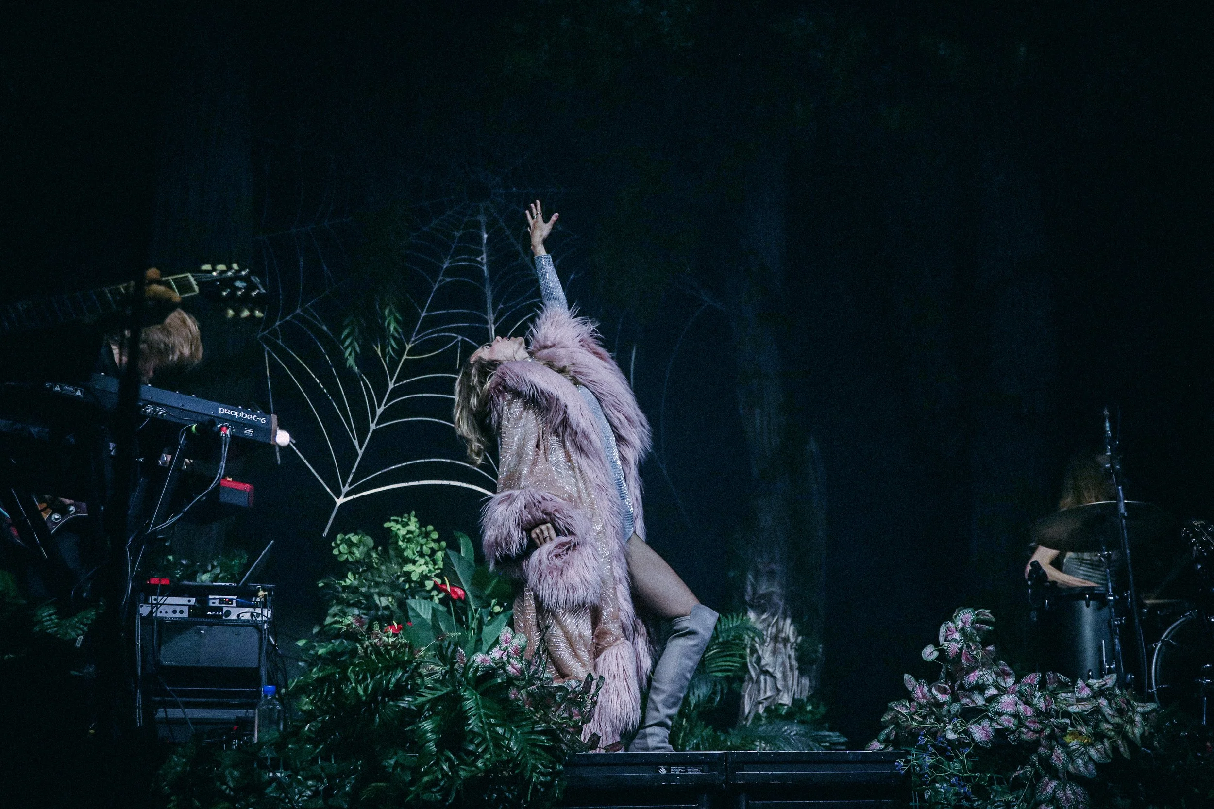 Concert Recap: Suki Waterhouse at Austin’s ACL Live Moody Theater