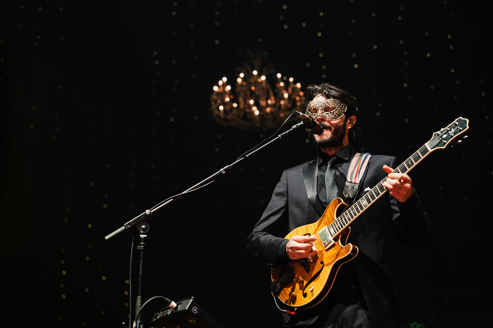 The band dives into an ebb of improvised riffs and powerful breakdowns during “Drive."