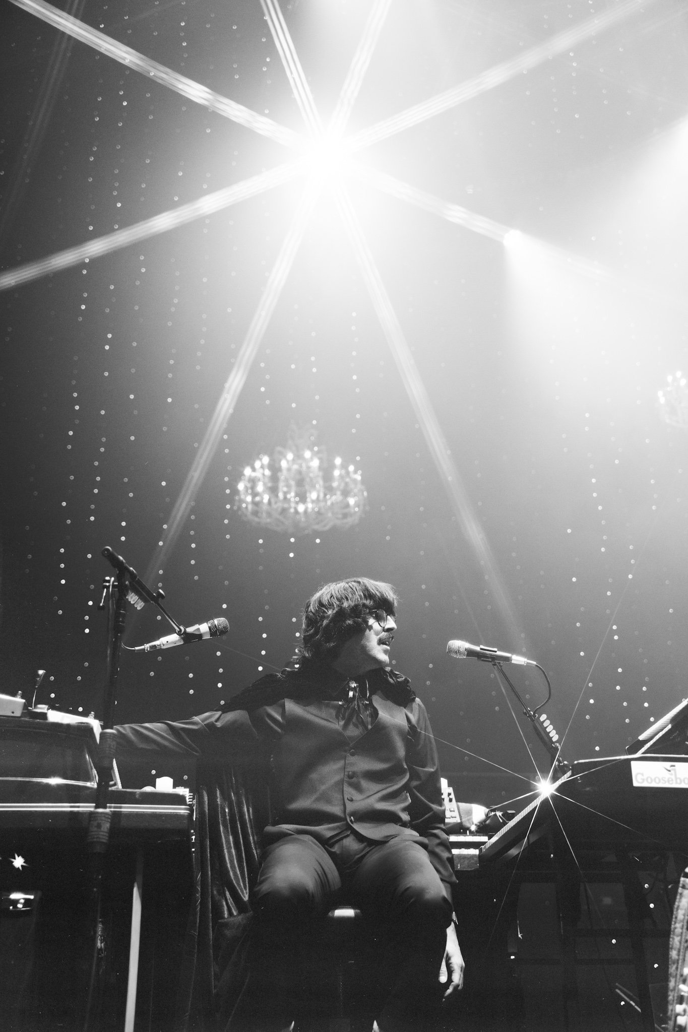 The band dives into an ebb of improvised riffs and powerful breakdowns during “Drive."