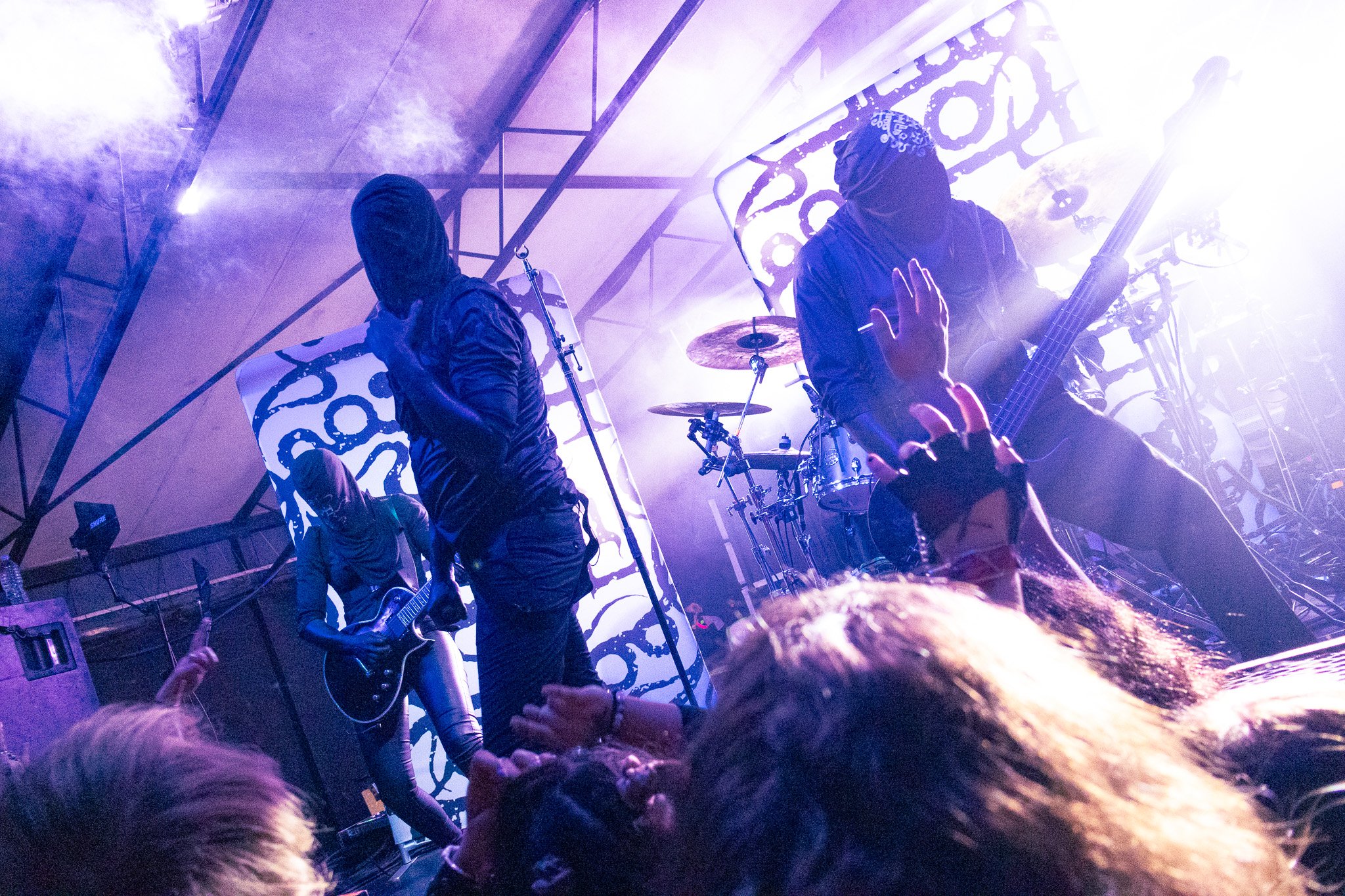 Gaerea causes a ruckus with its metal tunes.
