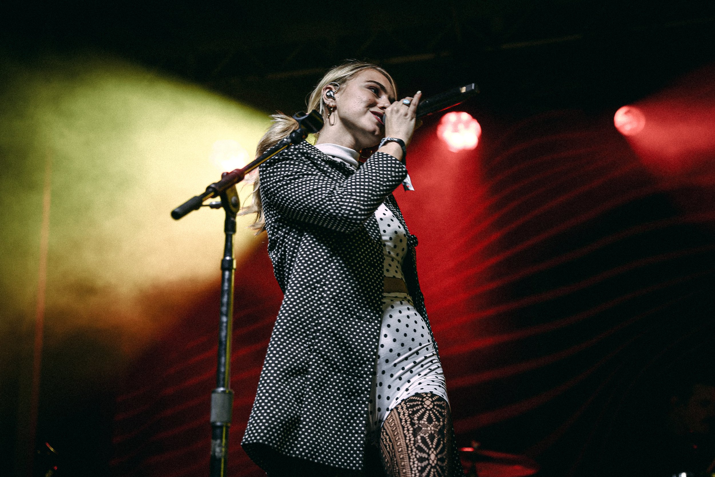  Indie-pop artist Claire Rosinkranz performs the final set on the Coke Studio Stage, featuring unreleased tracks and old fan-favorites.&nbsp; 