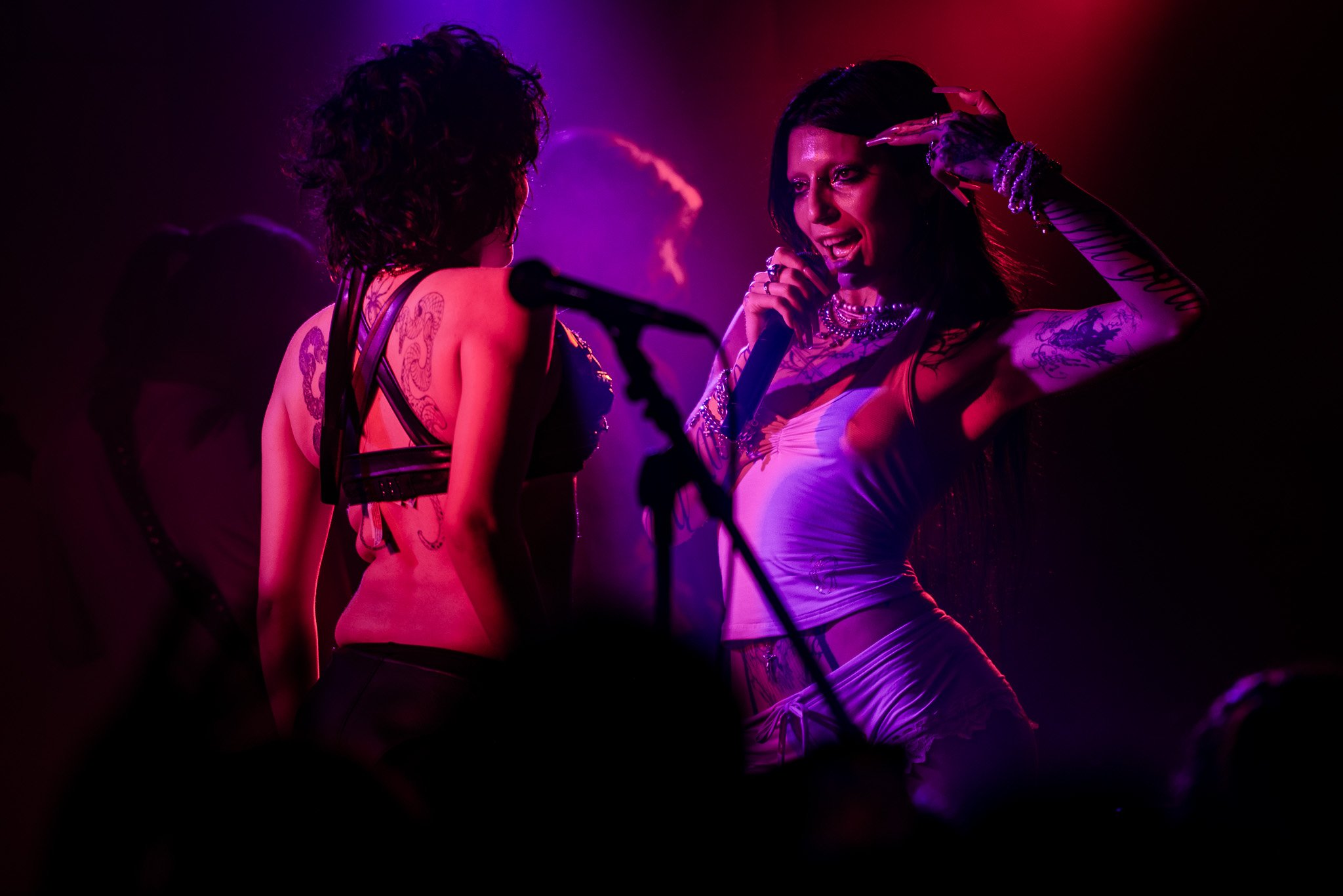 DeathbyRomy brings a fan on stage to perform her song “KOBK” from her album HOLLYWOOD FOREVER .