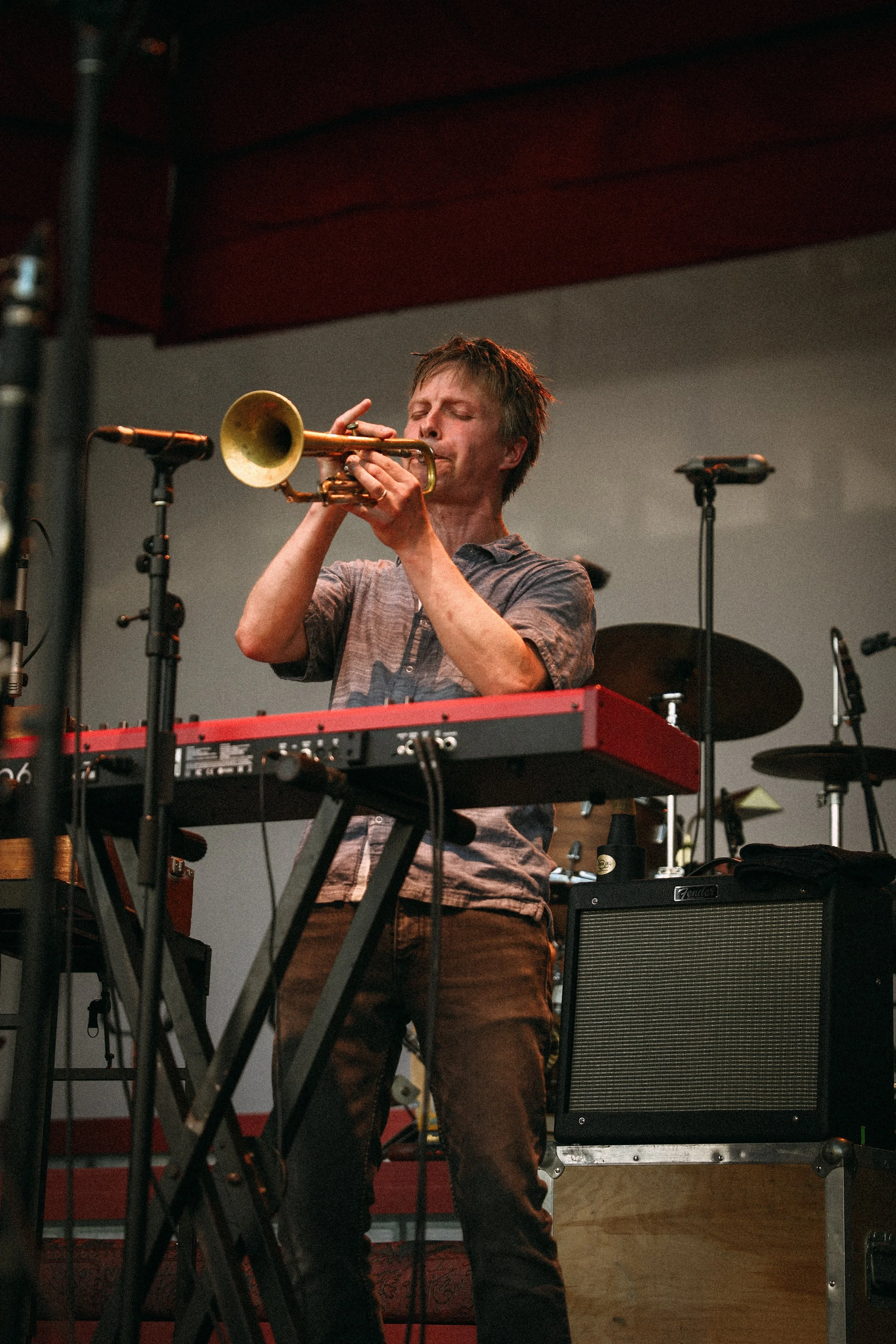  Blind Pilot opens the show with classic-rock tunes and vibrant energy. 