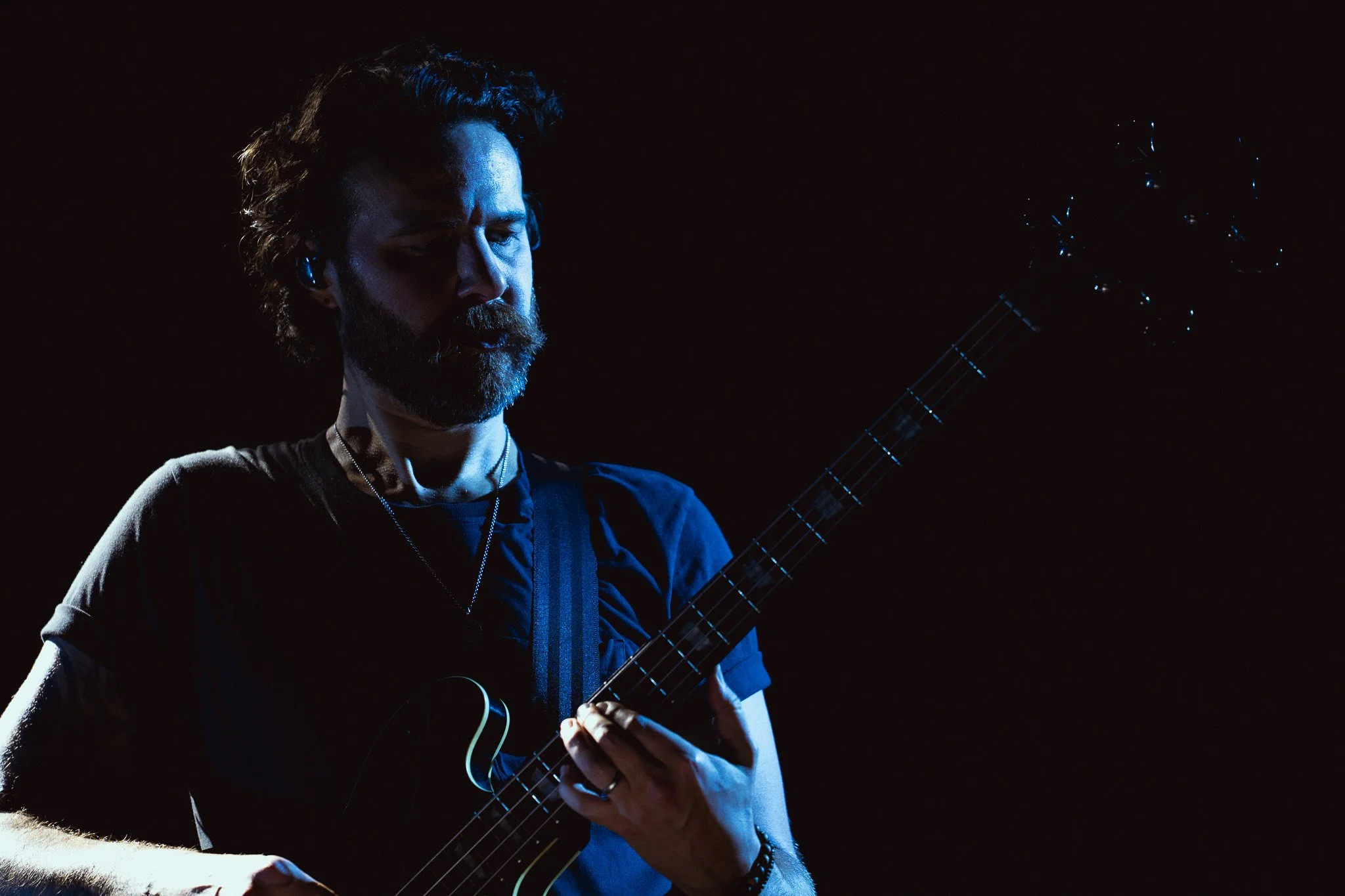 The 2000s alt-rock legends bring a nostalgic, dance-filled night to life.