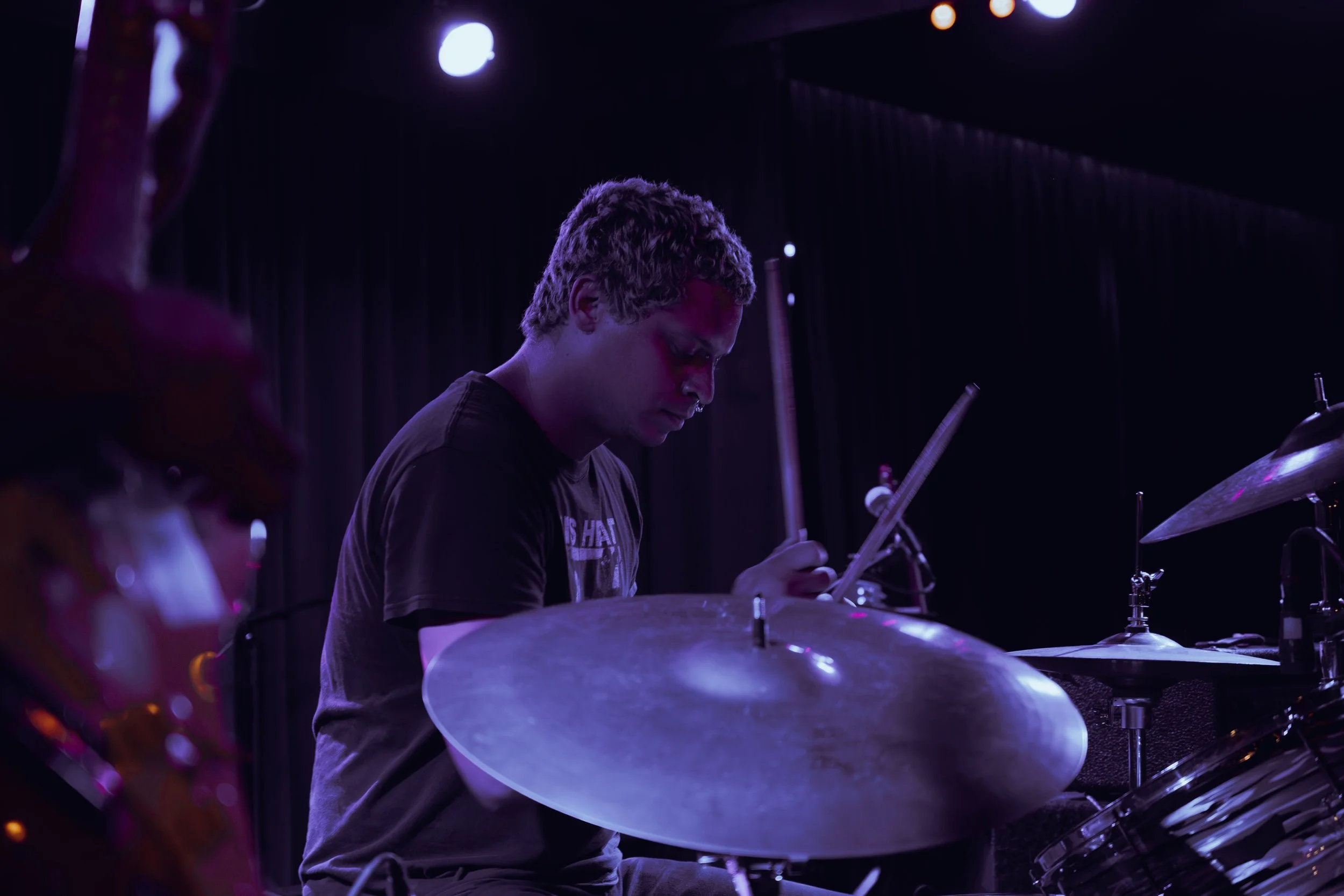 Powell focuses on keeping an energetic pace with his band’s frenetic punk performance of tracks from its five-song debut.