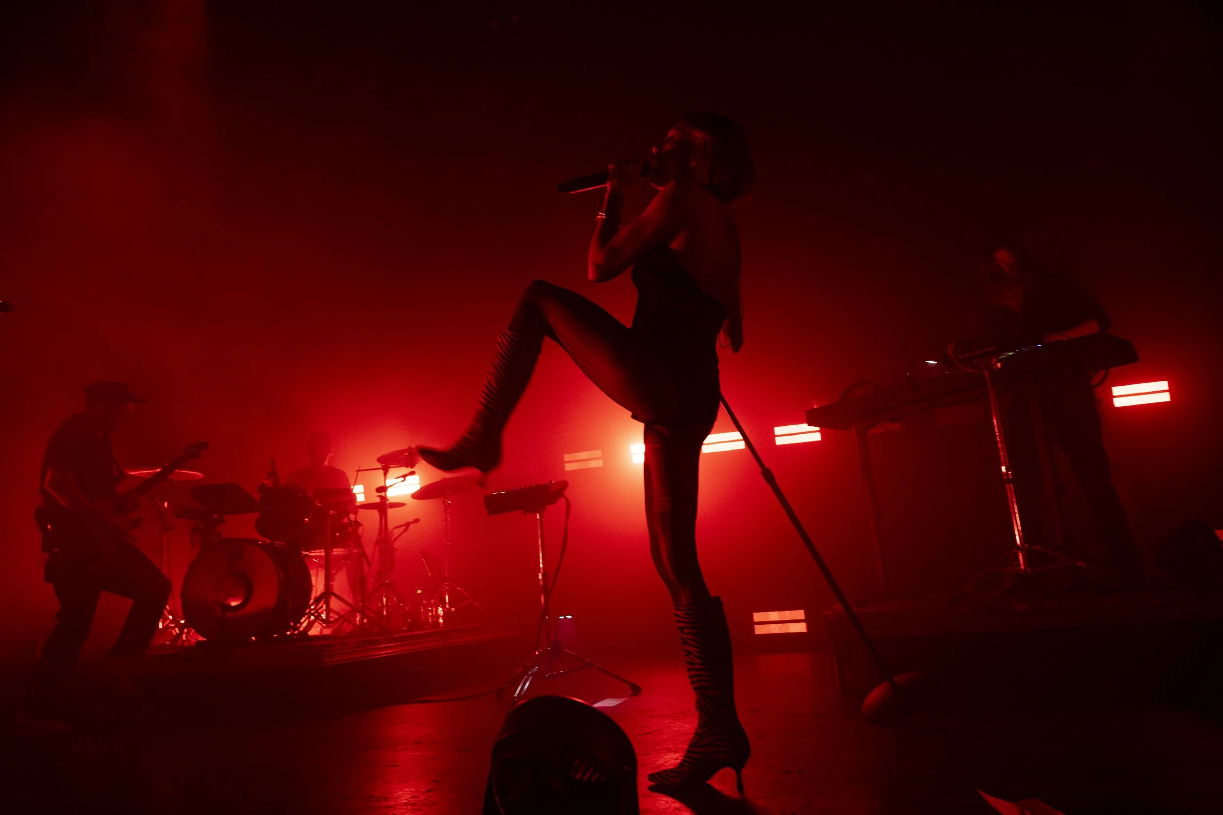  Barthel wields the microphone with a hypnotic, hyperactive stage presence roaring&nbsp; Phantogram’s genre-bending electro-pop. 