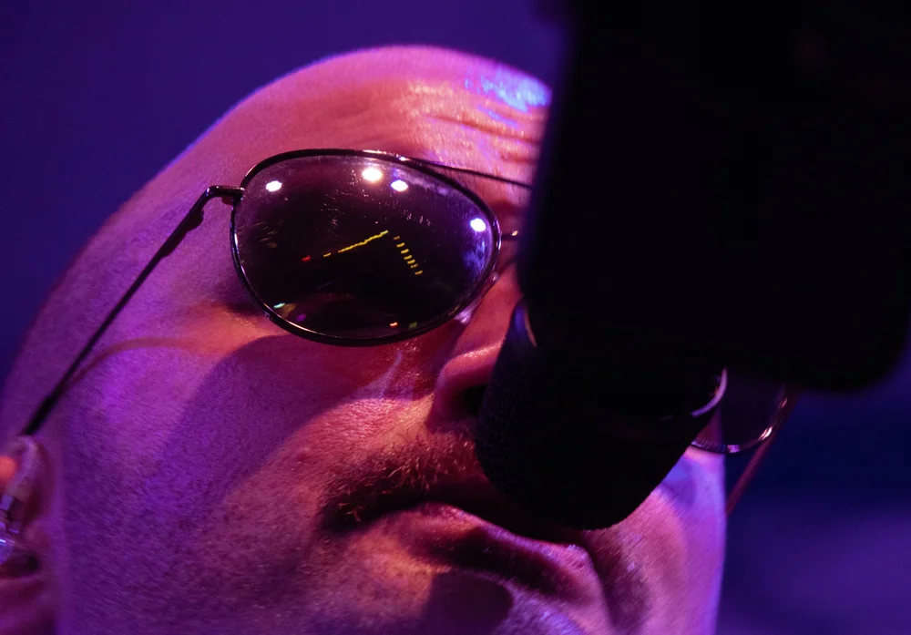  McCracken sings 1999 single “My Own Worst Enemy” by Lit while dressed as a “Top Gun” pilot. 