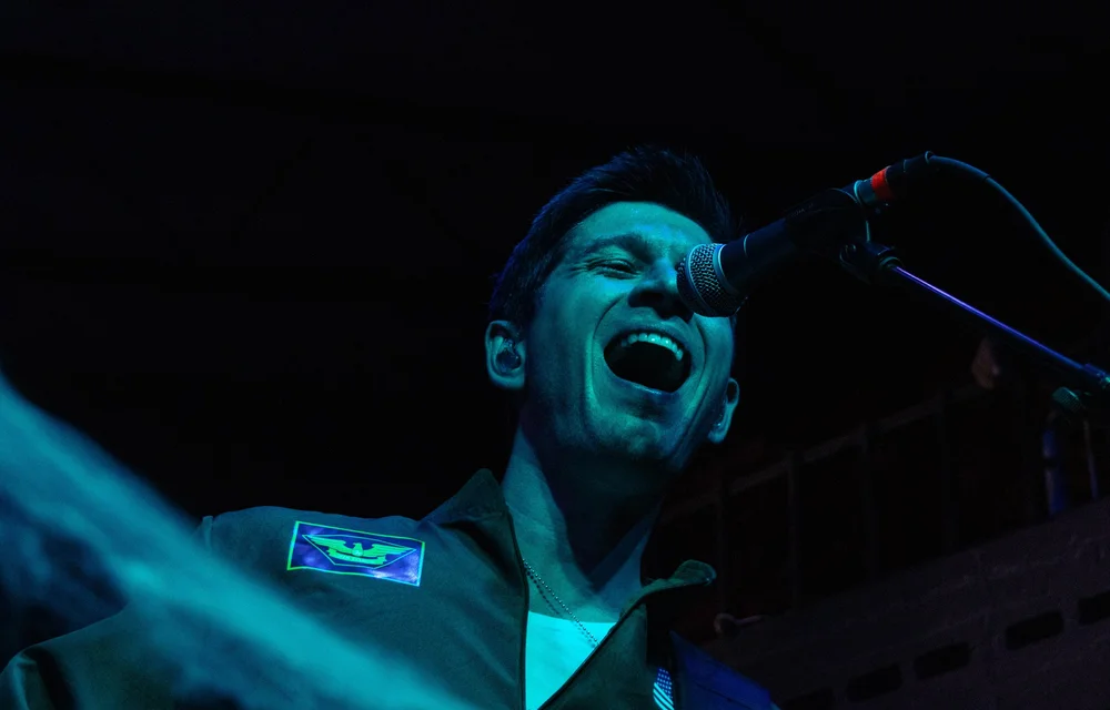  Cairns adds lead belting vocals during “The Kill”&nbsp; by Thirty Seconds to Mars. 