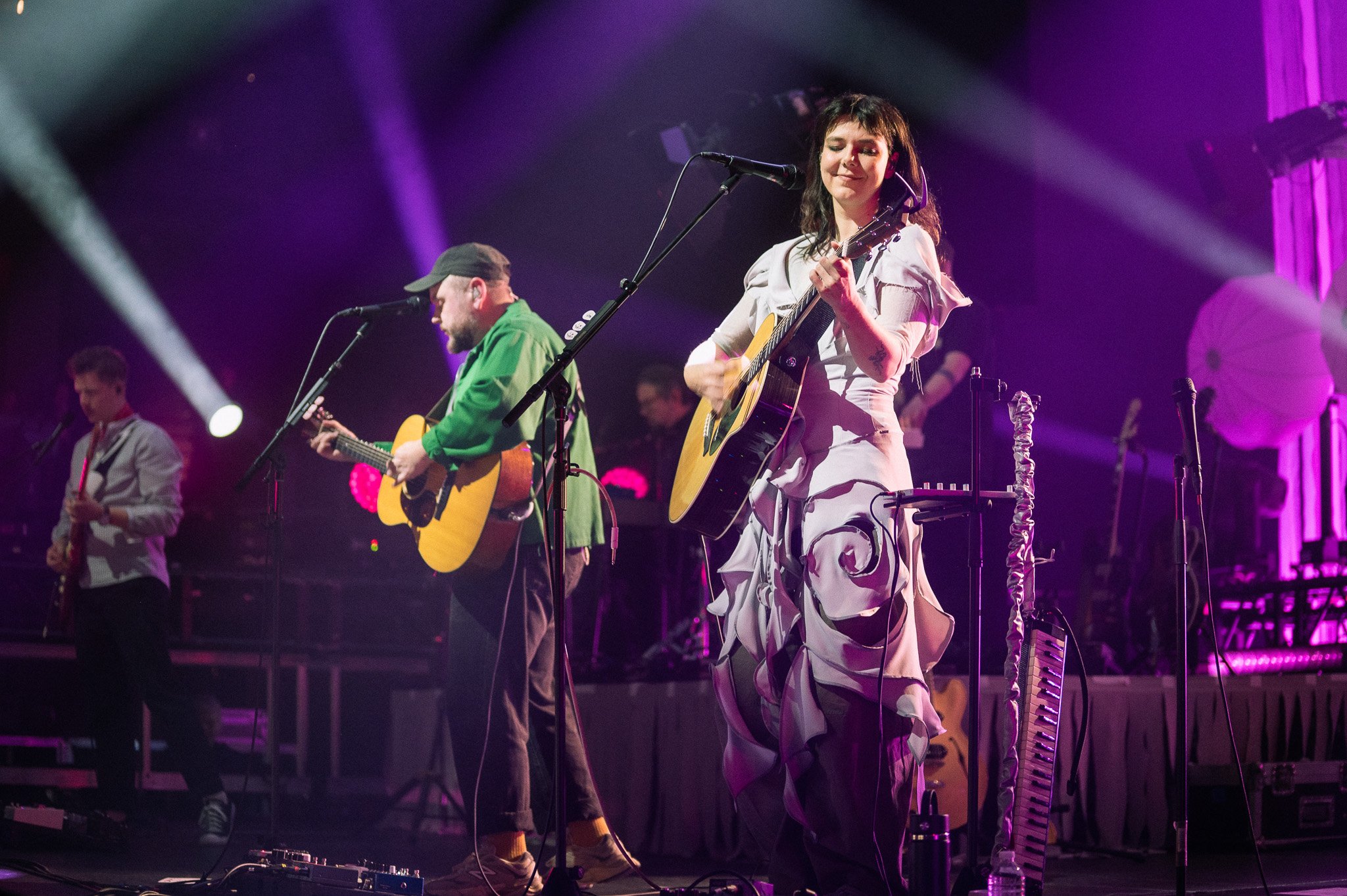  The energy rises as Of Monsters And Men play  “ King and Lionheart” from its 2012 debut album. 