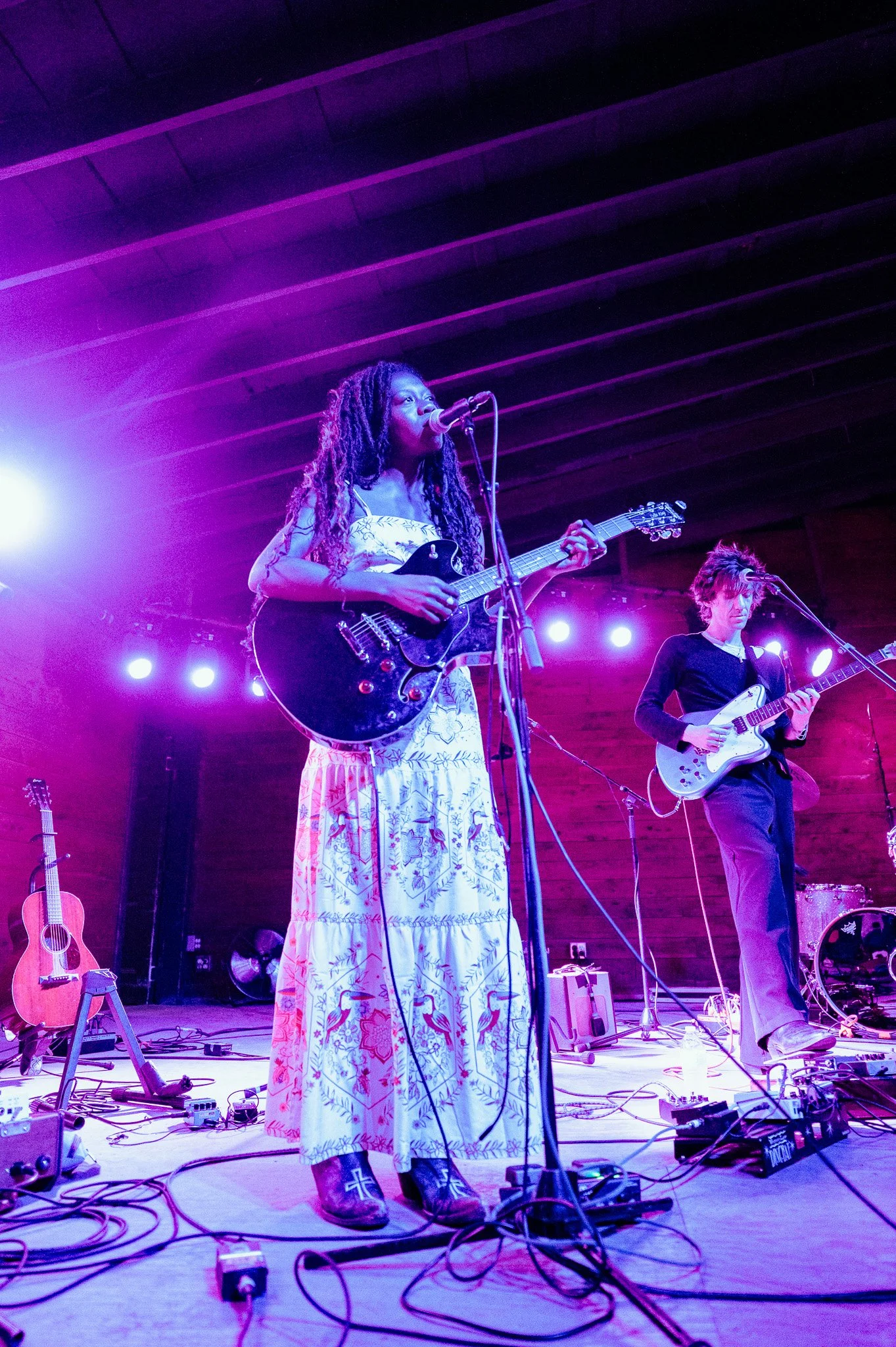  Jamir’s ethereal vocals weave together with guitarist Aidan Ashland’s supporting instrumentals. 