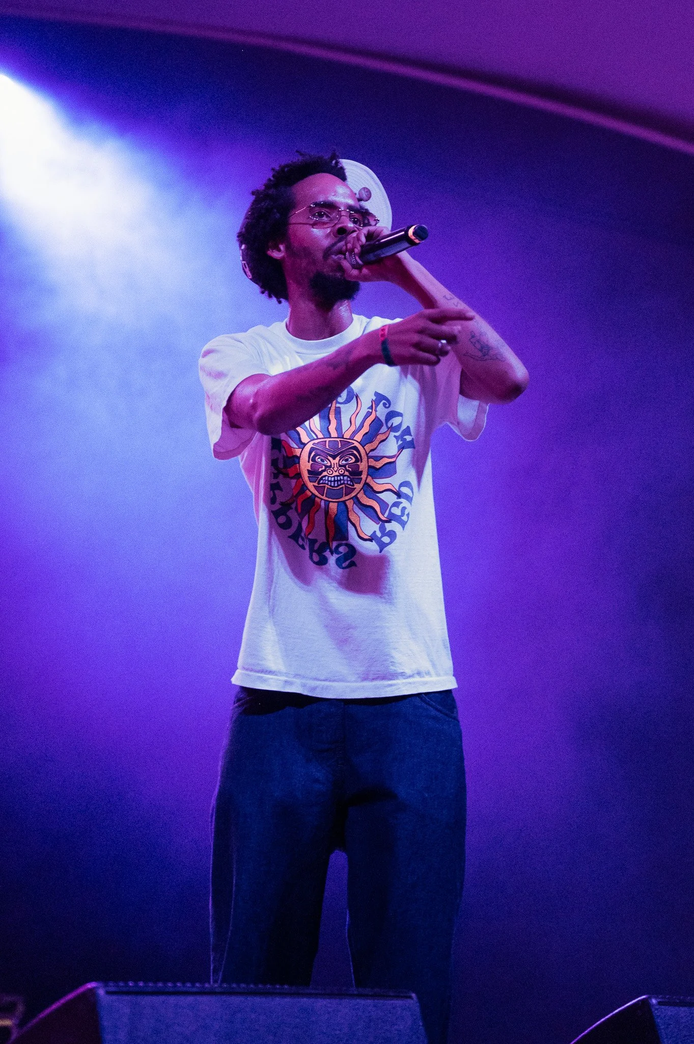  Earl Sweatshirt raps over the abstract beats of “INFATUATION.”    