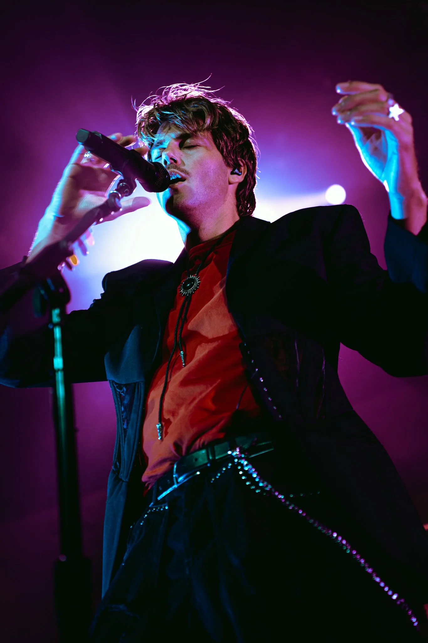  As a treat to longtime fans, Ruel performs “Dazed and Confused,” a slower hit from his 2018 release,  Ready.  