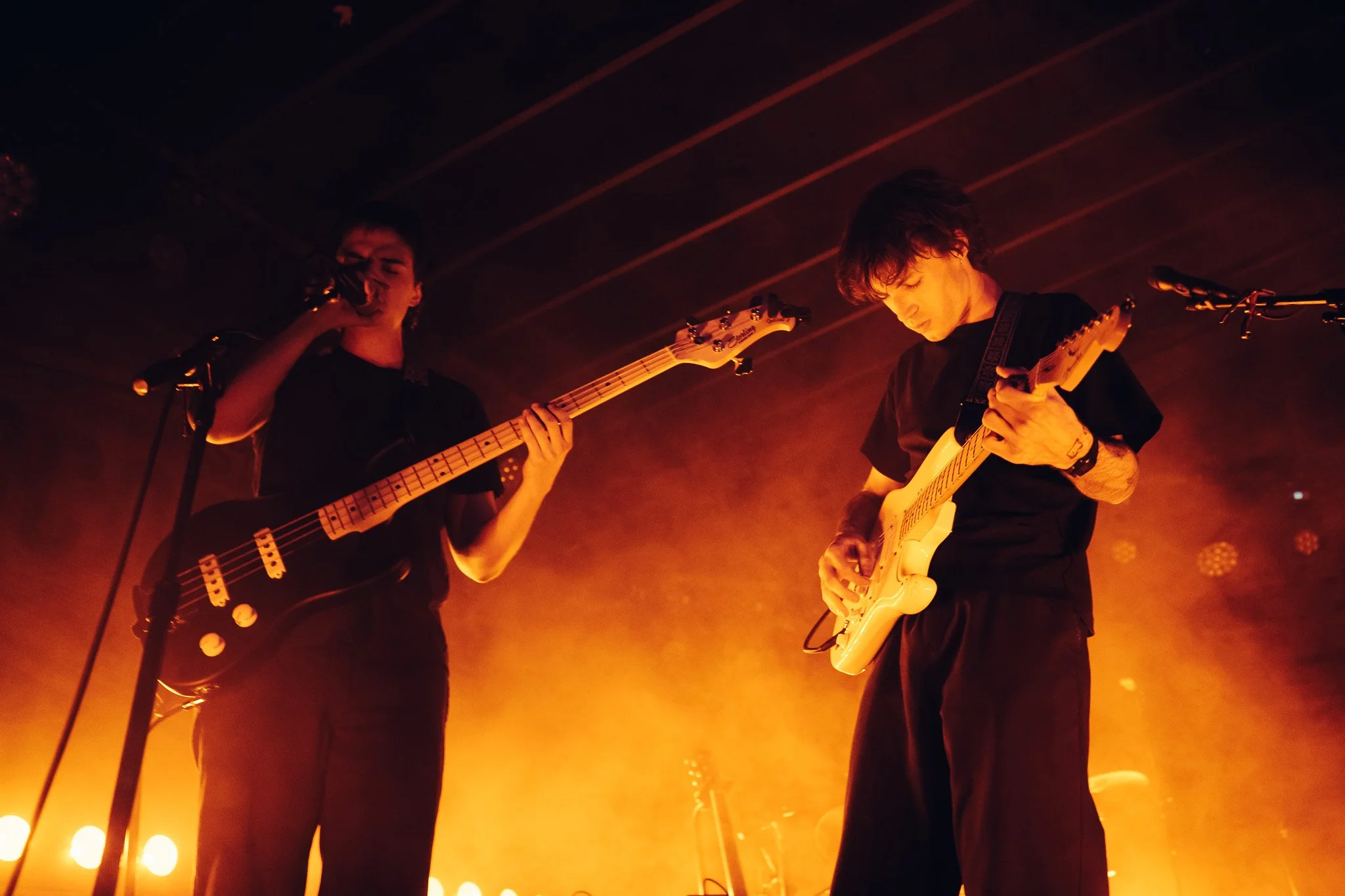  O’Reilly kicks out his foot as the duo strums the final chord to “Livelong Day.” 