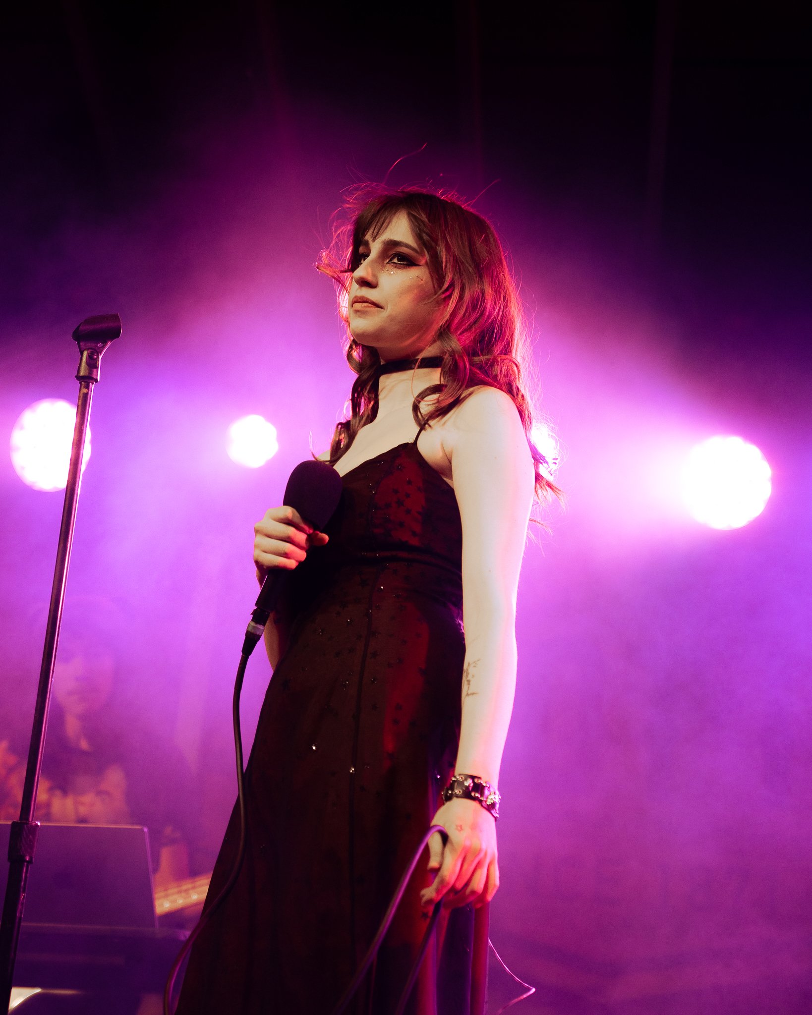  Indie artist Ayleen Valentine kicks off the night performing songs from her debut album  little rainbows after death . 