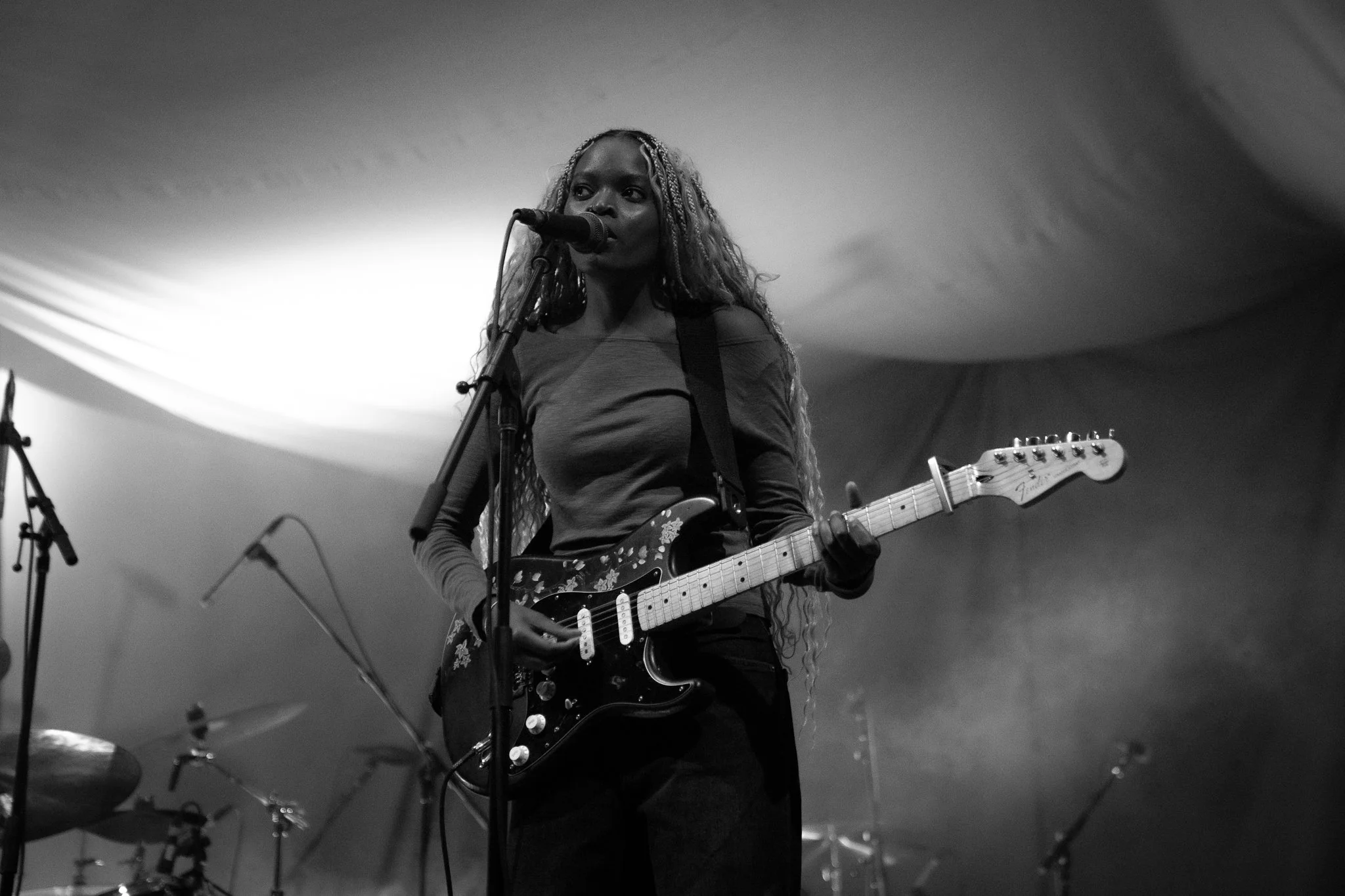  Alt-indie artist Hannah Jadagu kicks off the night performing songs from her latest album  Describe.  