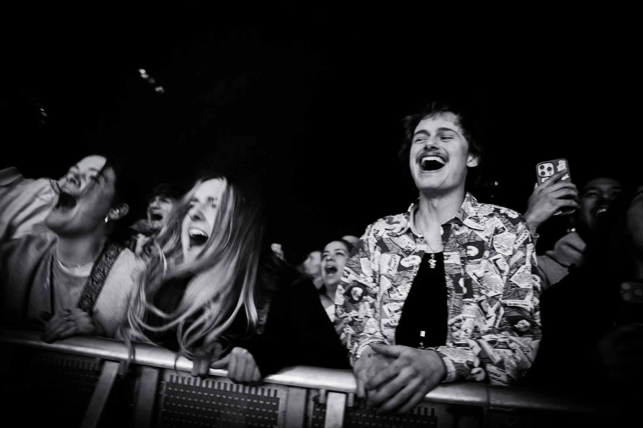  Fans scream the lyrics to “Sorry I Am”: “I don’t think I’m ready, I don’t think I’m ready, no / Tell me you’ll forgive me, tell me you’ll forget it all.” 