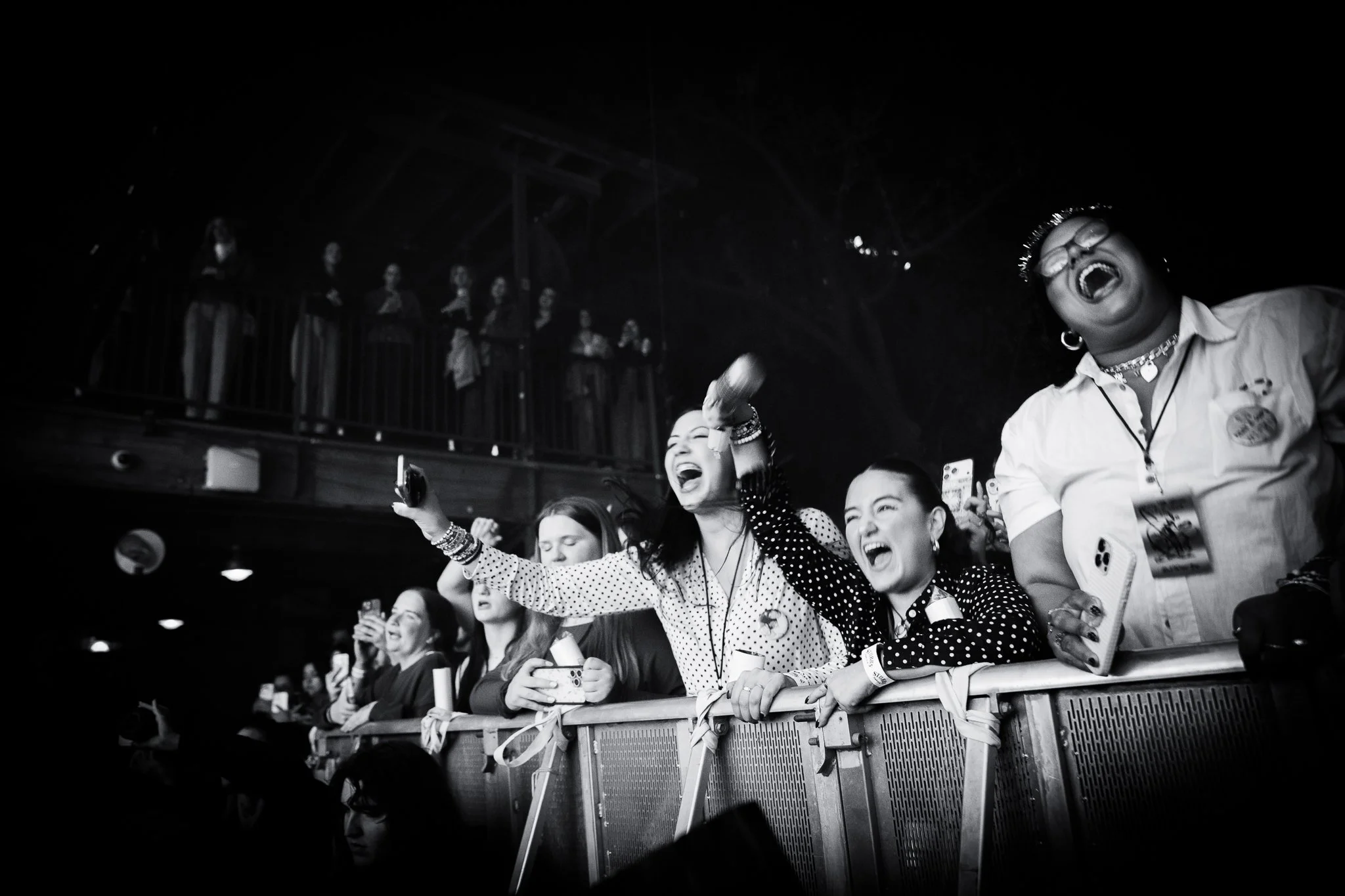  Fans scream the lyrics to “Sorry I Am”: “I don’t think I’m ready, I don’t think I’m ready, no / Tell me you’ll forgive me, tell me you’ll forget it all.” 