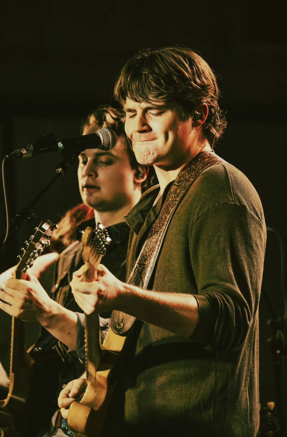  Lead singer Ryland Byrd performs“Set Me Free.” 