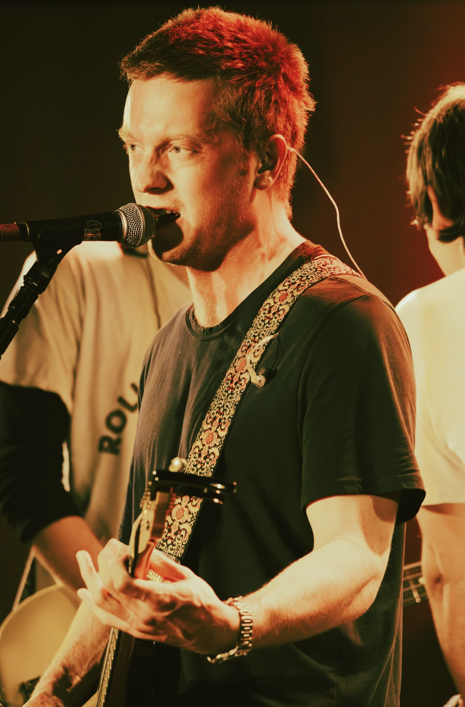  Lead vocalist of The Bends, Hayden Field, sings their new single “Tango.” 