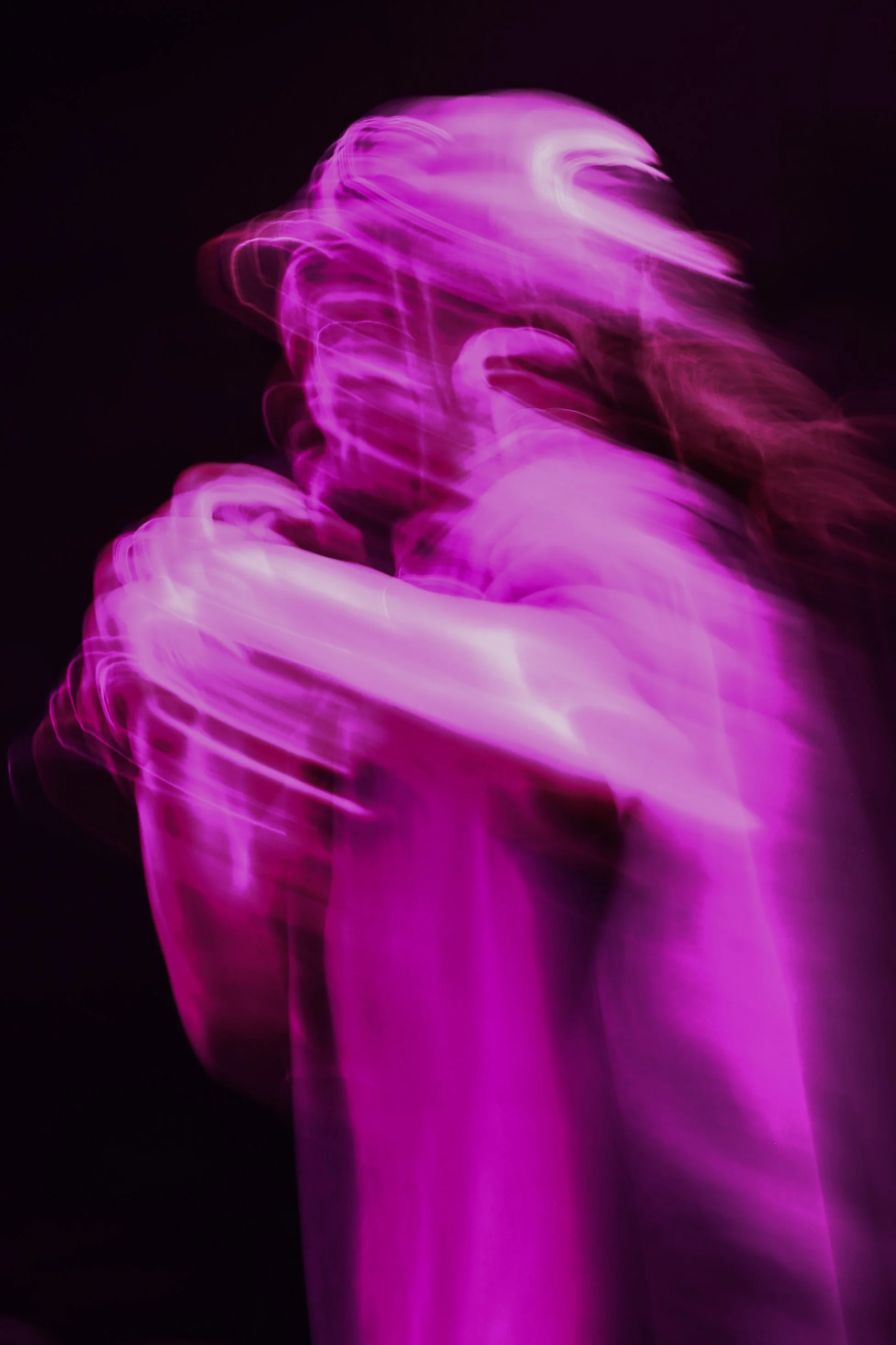  Ward sings the soulful R&amp;B track “MUSTARD,” from  moreward(FORWARD)  