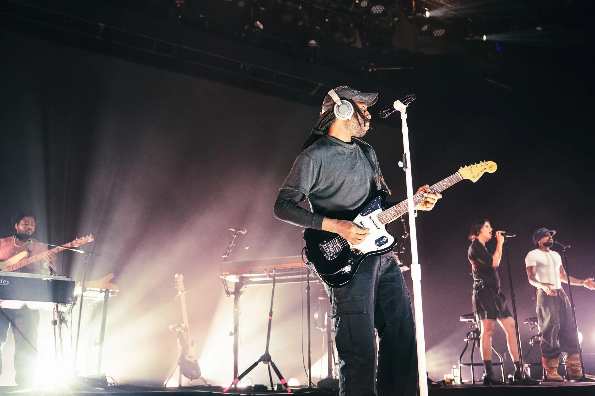  Hynes plays a catchy guitar riff during “I Wanna C U,” a track from his 2019 album  Angel’s Pulse . 