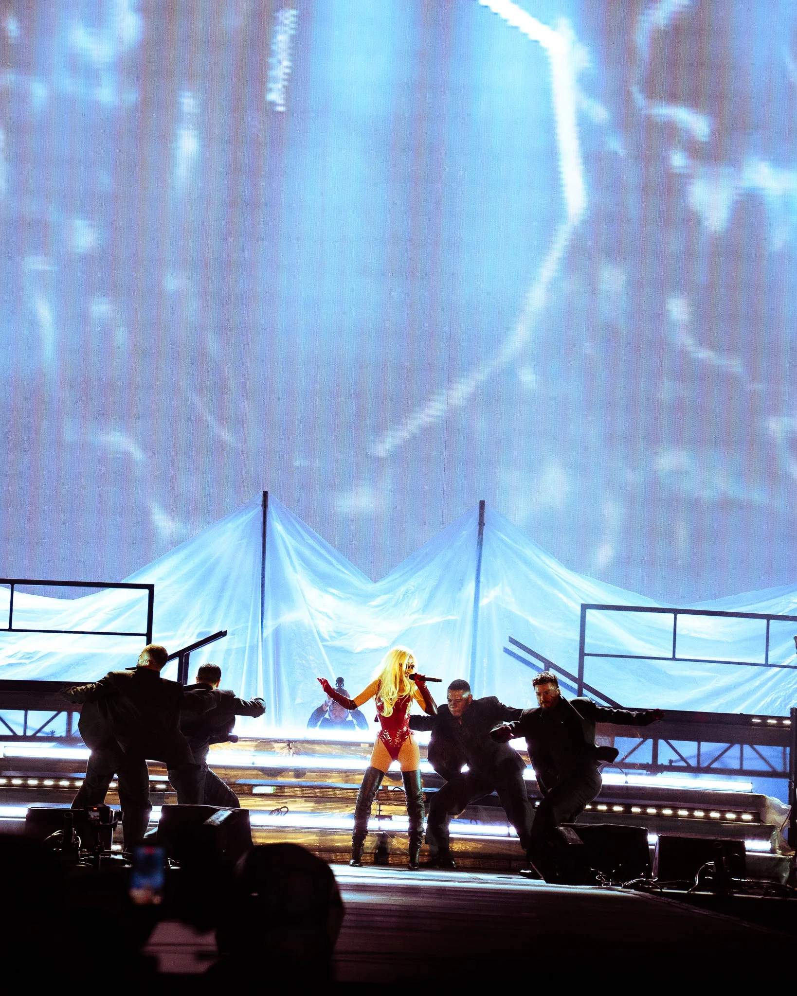  American singer-songwriter Christina Aguilera begins her headline performance at the Coca-Cola Sips &amp; Sounds Music Festival with “Dirrty.” 