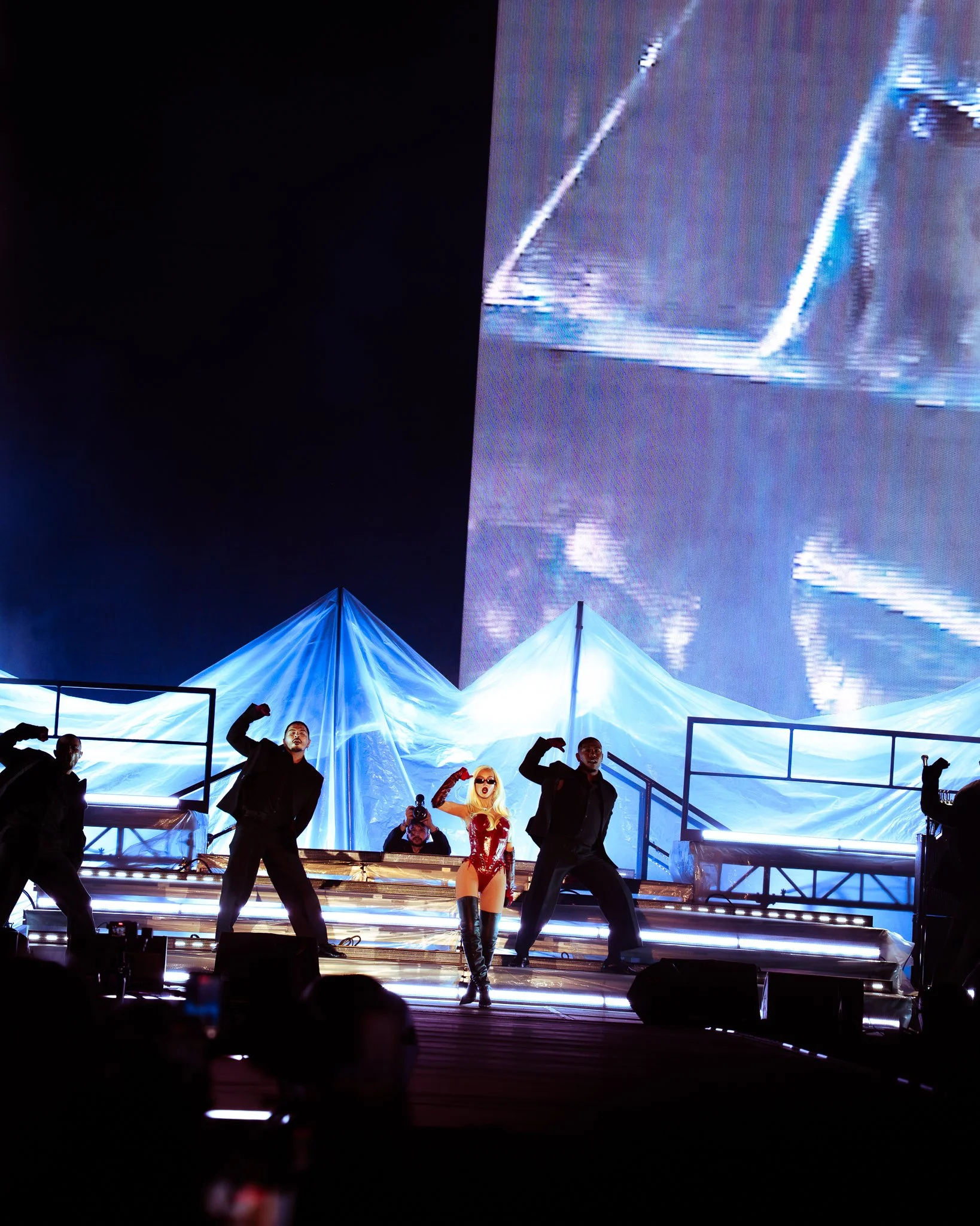  American singer-songwriter Christina Aguilera begins her headline performance at the Coca-Cola Sips &amp; Sounds Music Festival with “Dirrty.” 