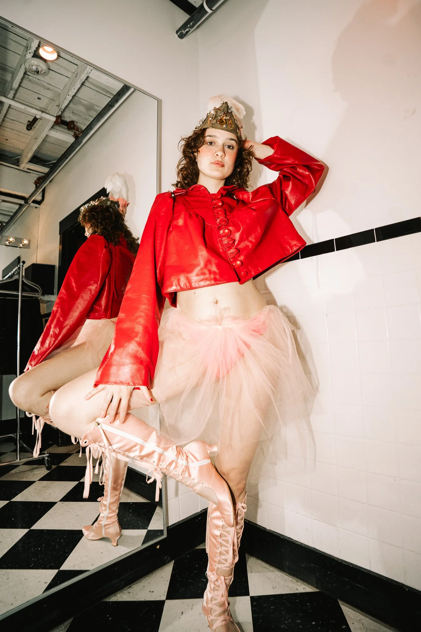  University of Texas at Austin alumni Susannah Joffe shows off her outfit before she headlines the showcase. 