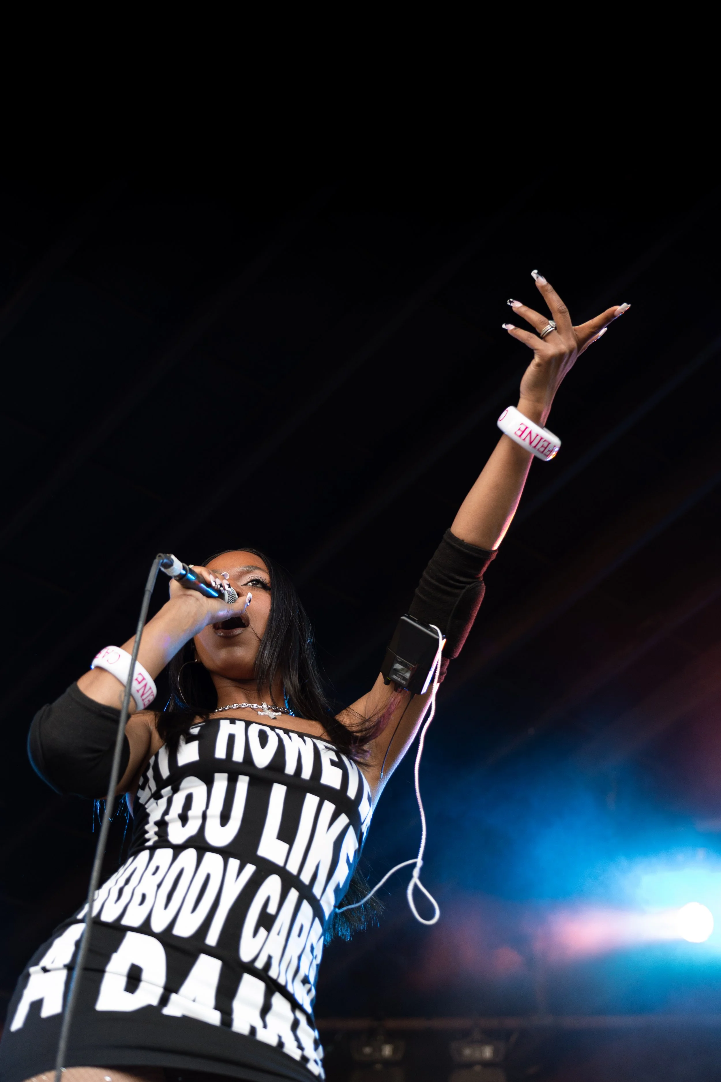  Alternative pop-rap artist BAYLI hypes up the audience during her opening set. 