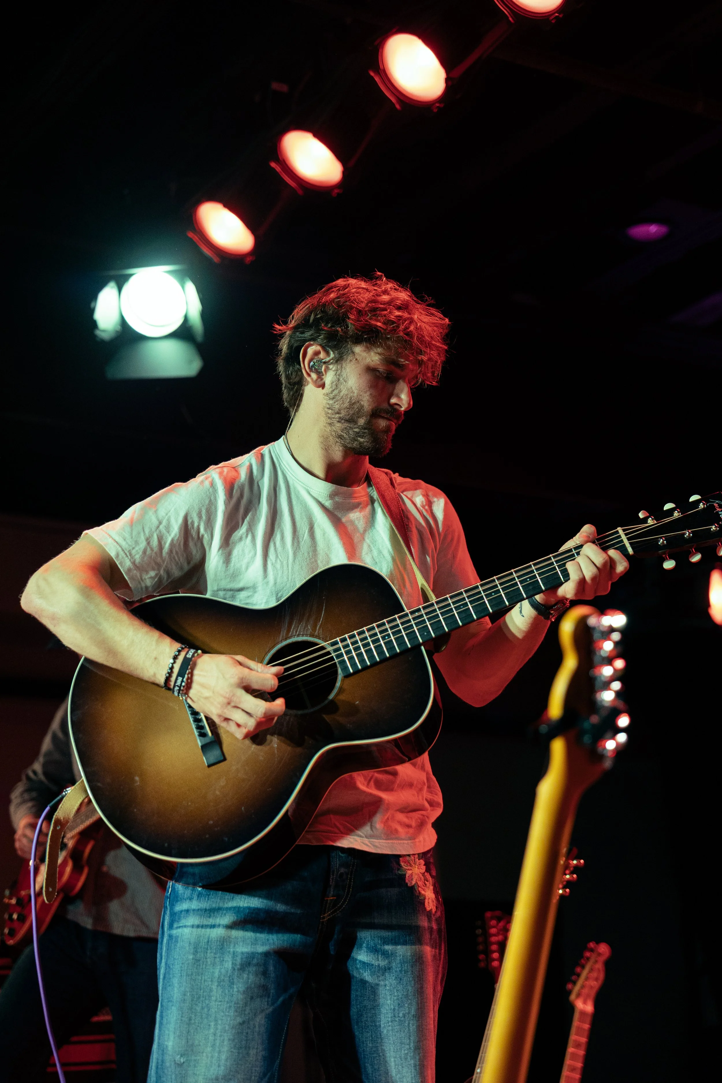  Kagen plays passionately during the final show of his “Sunflowers and Leather” tour in Austin. 