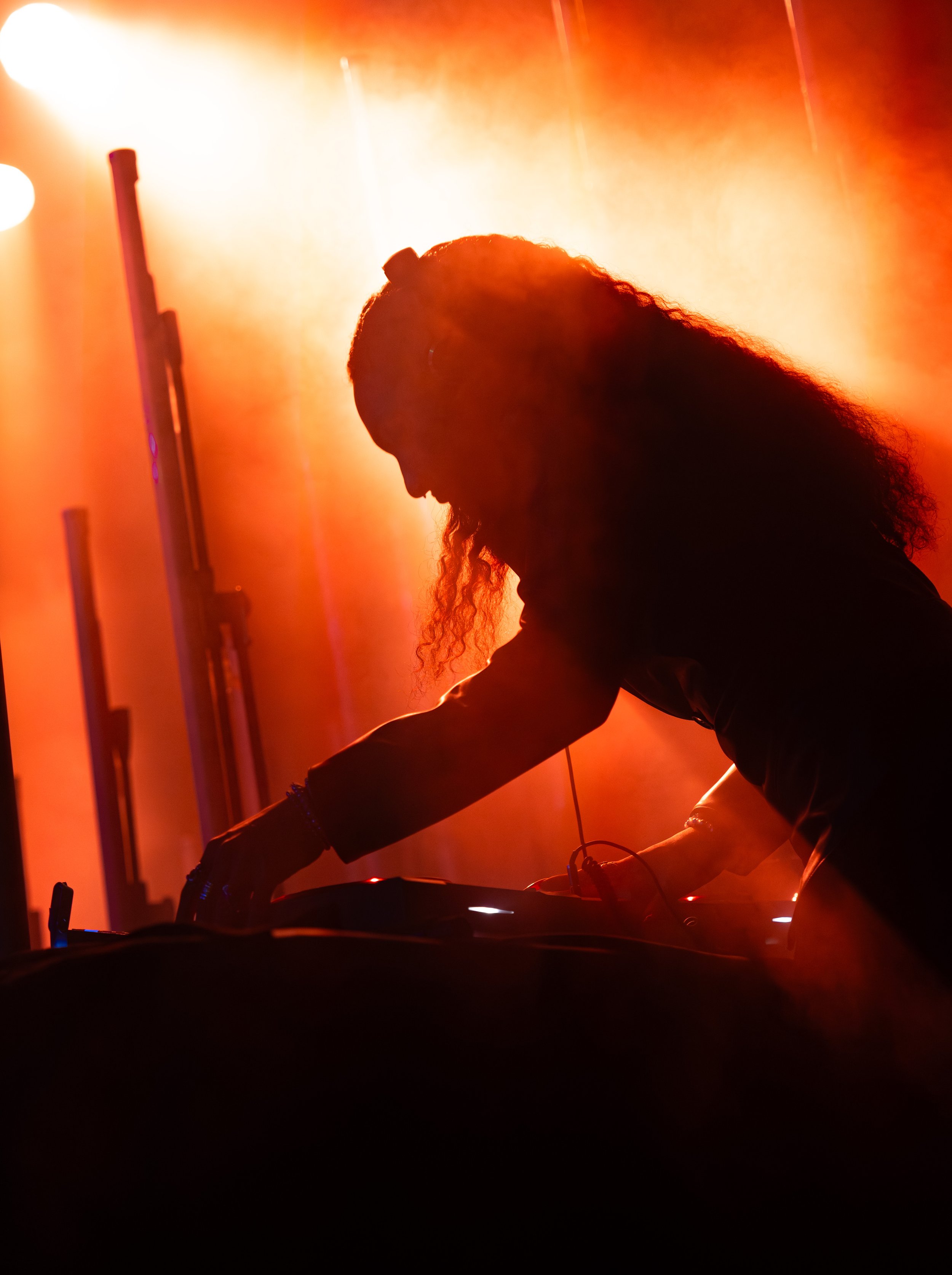  Los Angeles-based DJ Chrysalis opens the night with a punchy remix of “The Pleasure Principle” by Janet Jackson. 